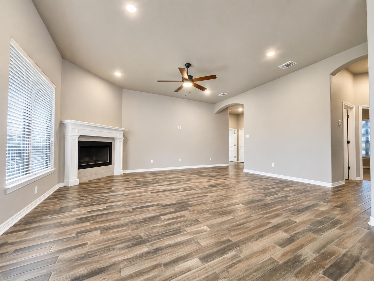 1812 Broken Shoe Trl, Temple, TX 76502