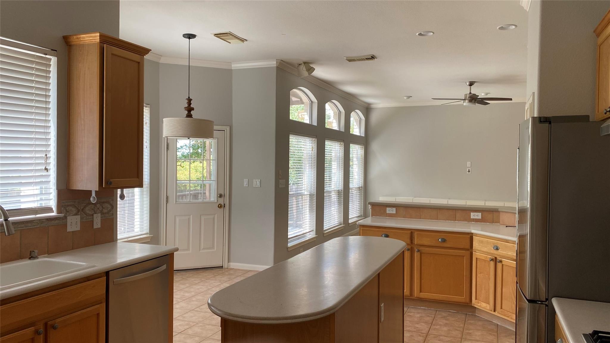 8419 Sea Ash Cir, Round Rock, TX 78681