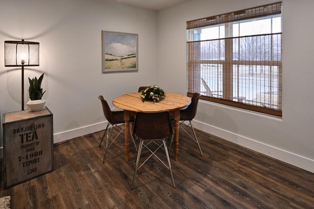 300 E Bluebonnet Ln, Johnson City, TX 78636