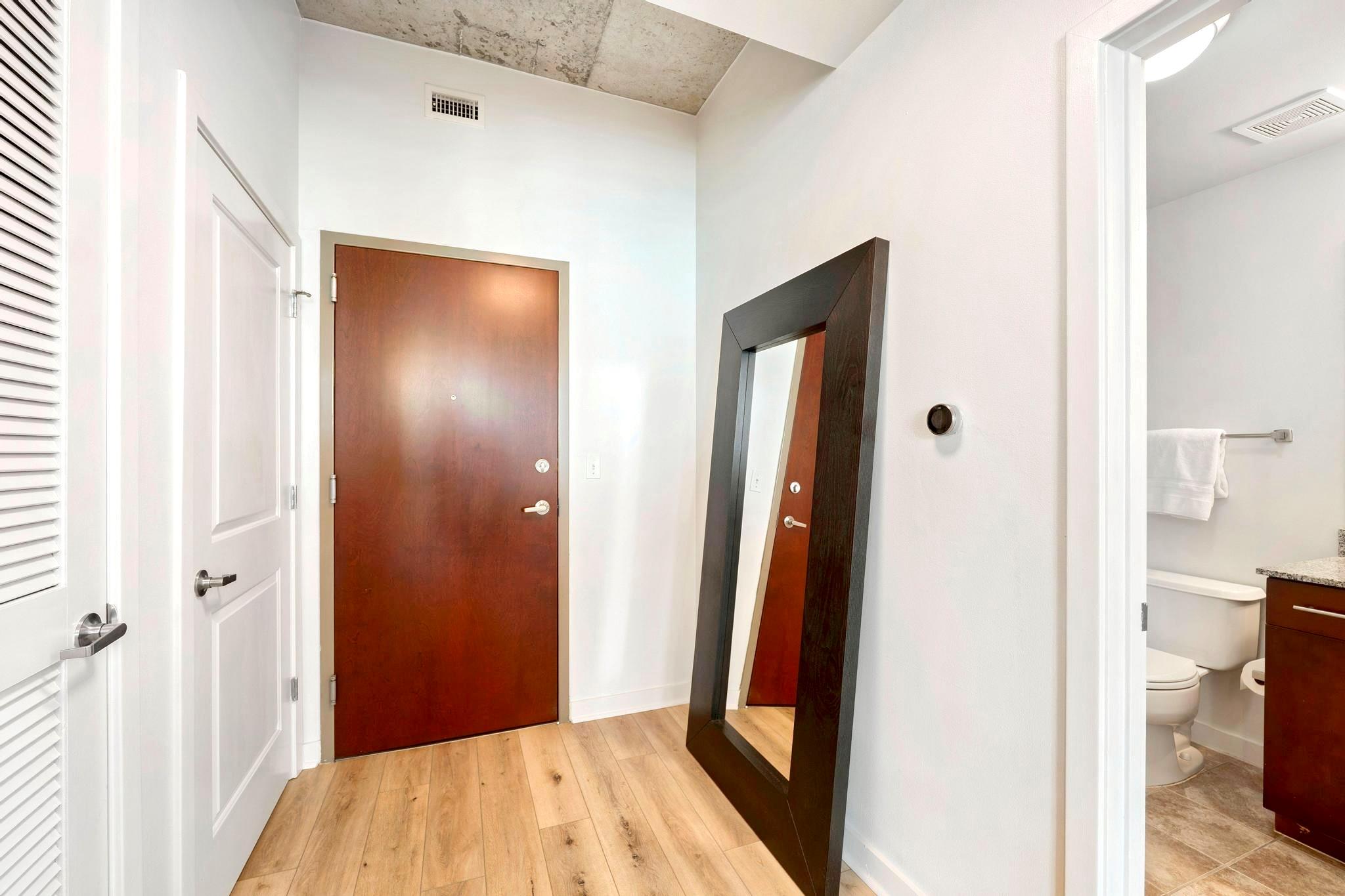 360 Nueces St # 3506, Austin, TX 78701