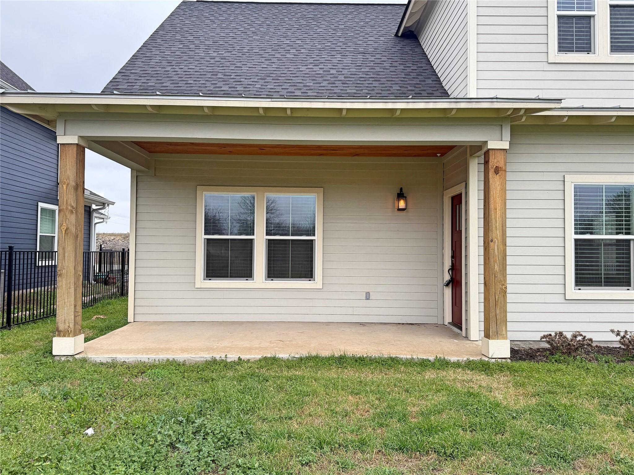 424 Stagecoach Trl, San Marcos, TX 78666