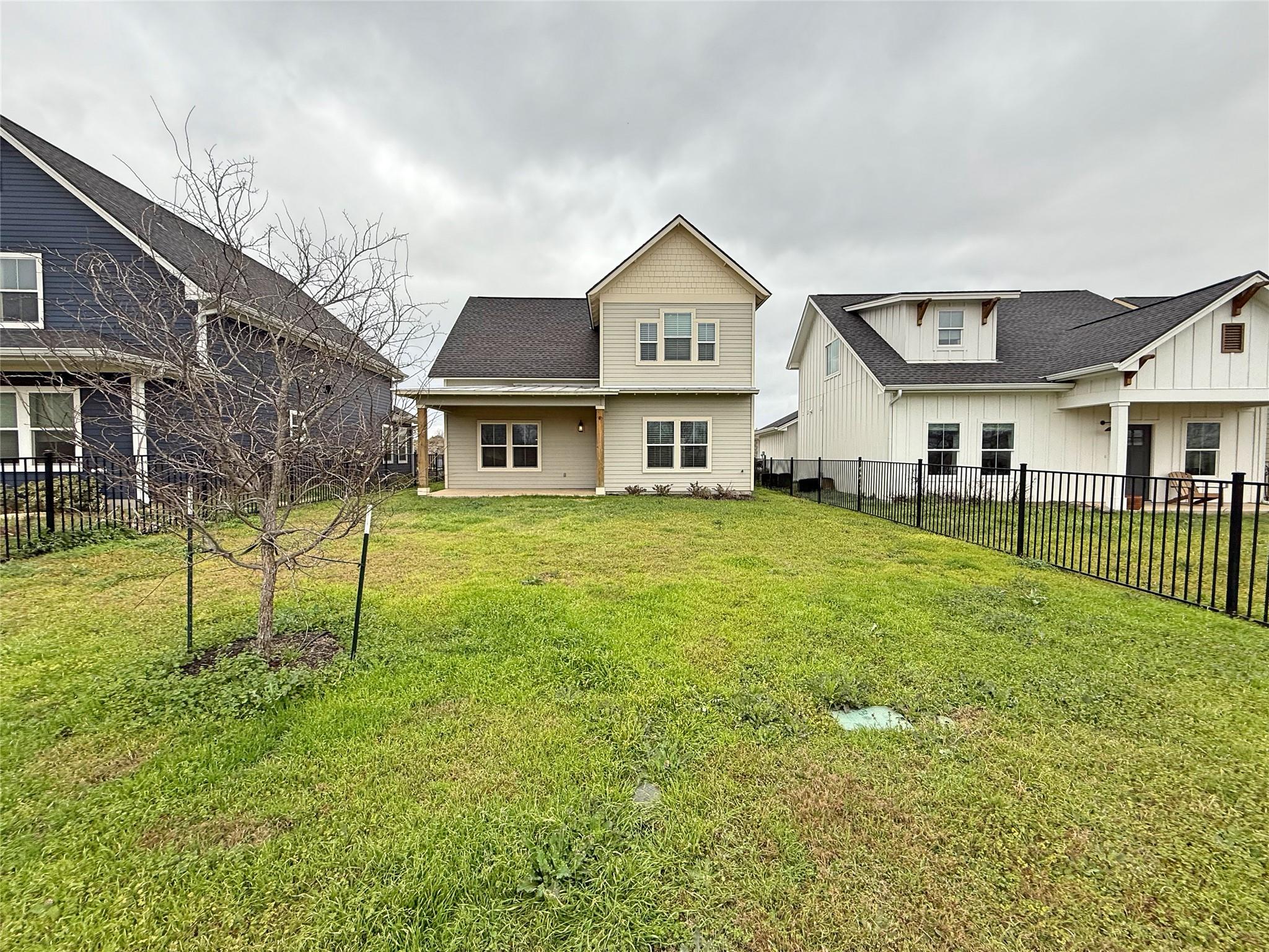 424 Stagecoach Trl, San Marcos, TX 78666