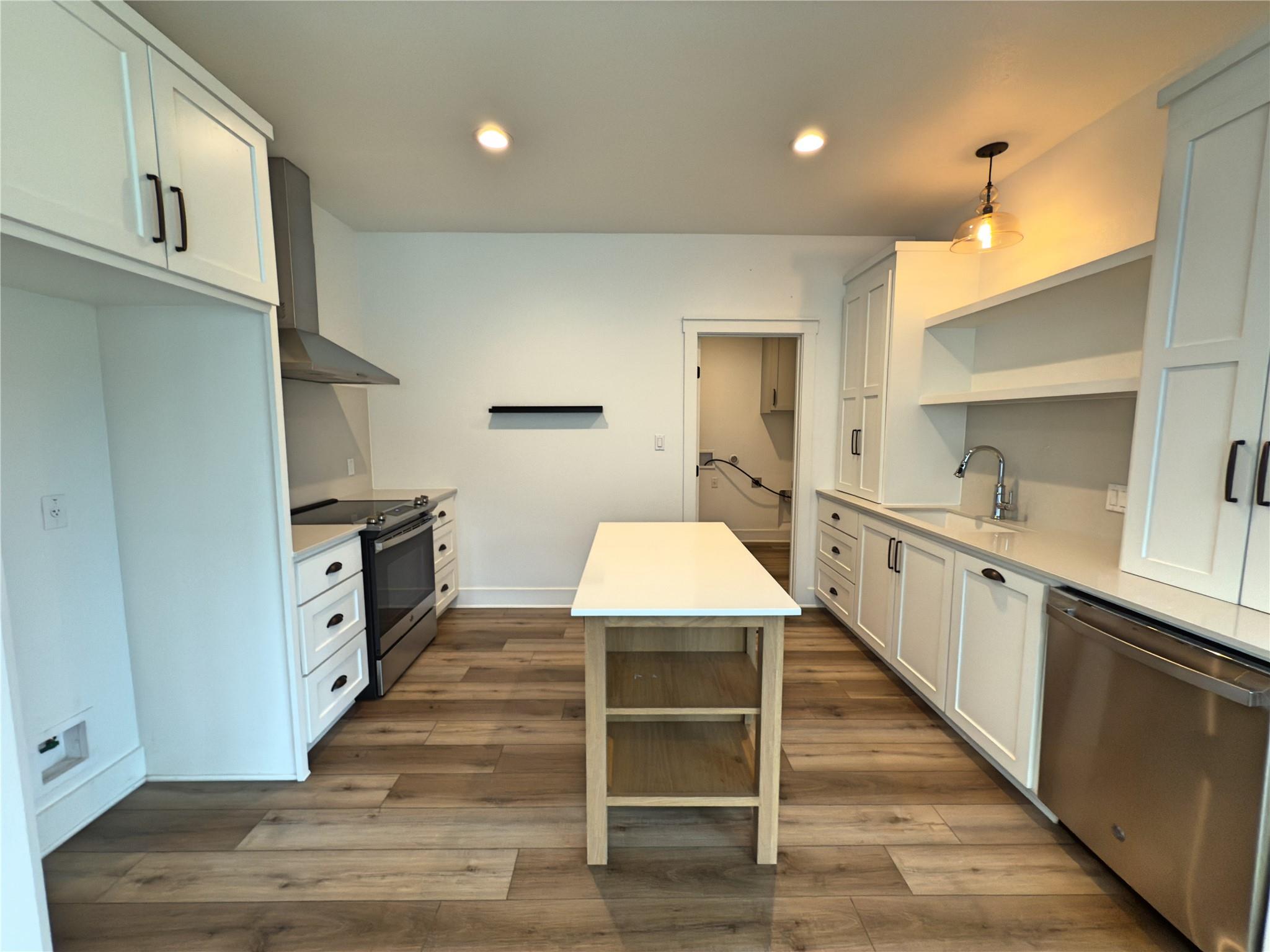 424 Stagecoach Trl, San Marcos, TX 78666