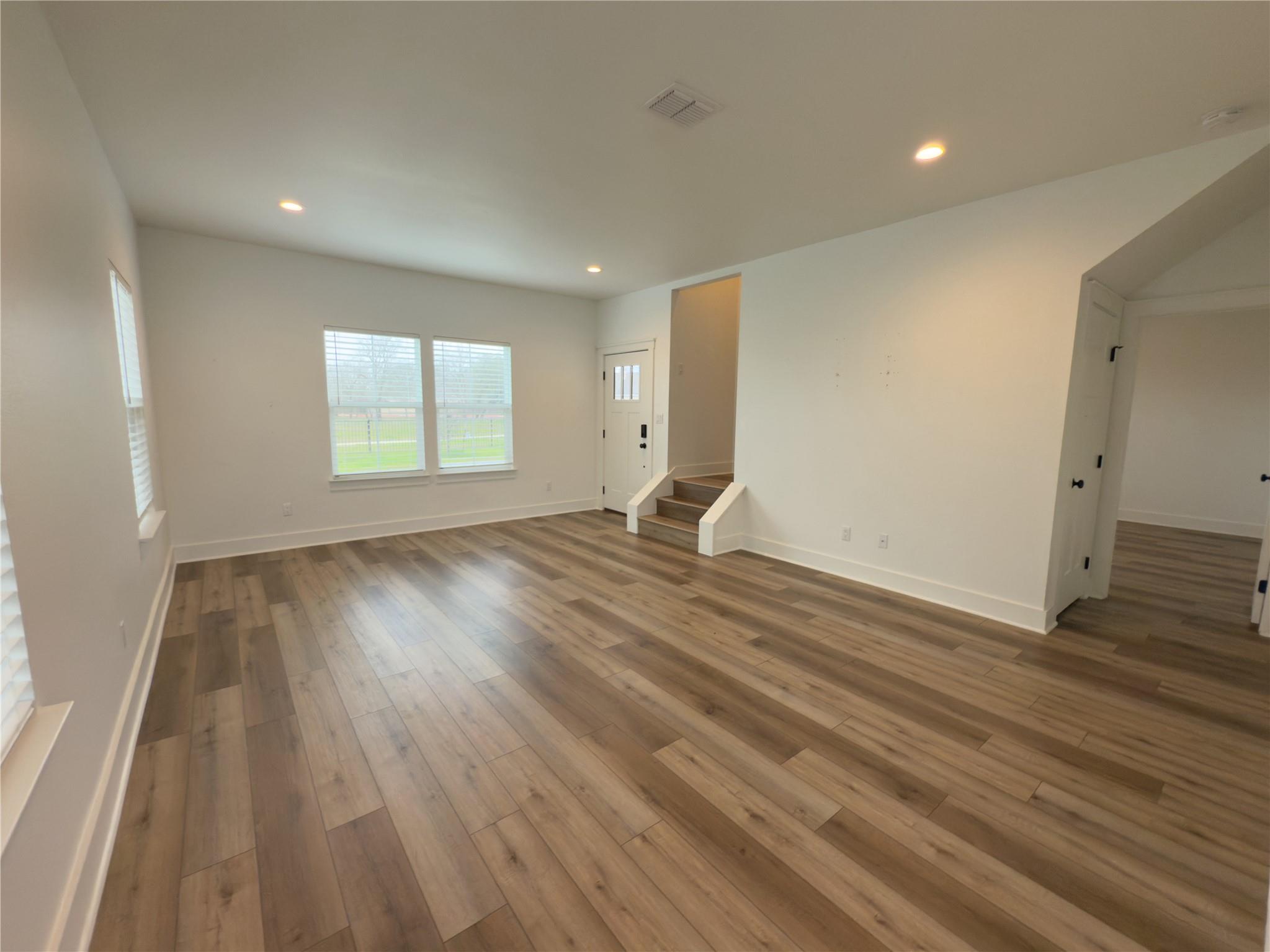 424 Stagecoach Trl, San Marcos, TX 78666