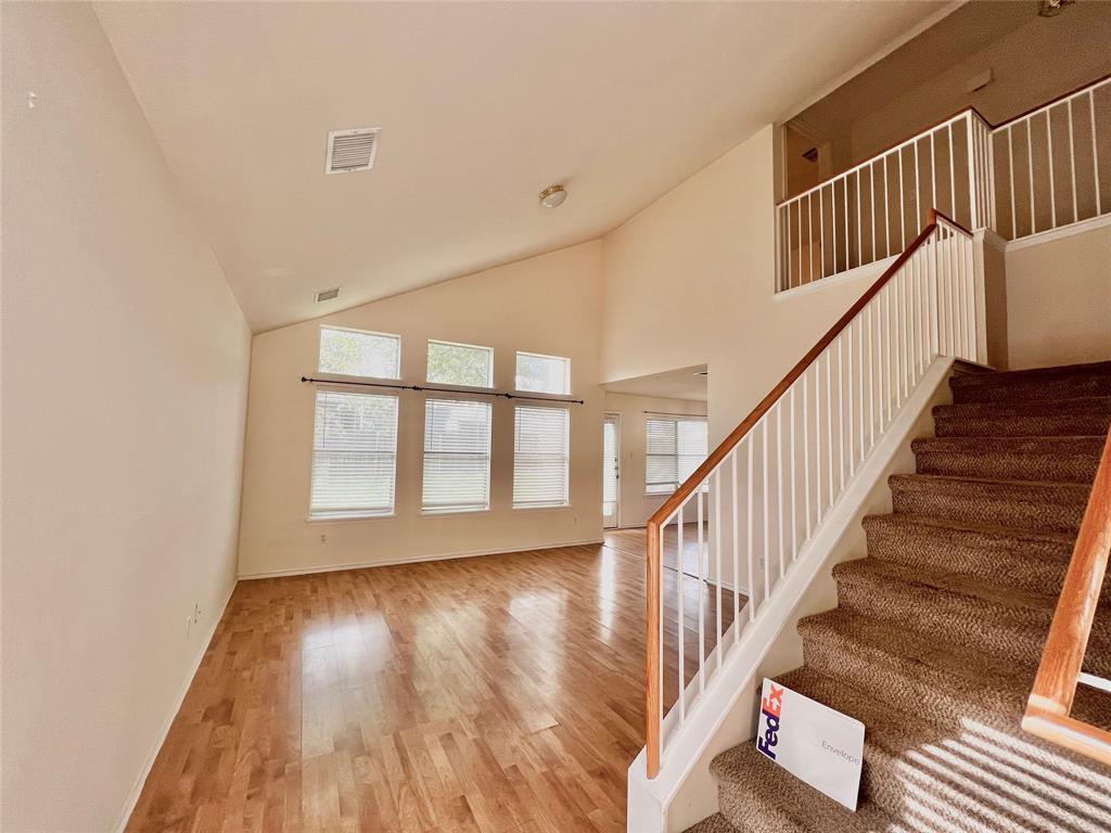 1157 Kentra Dr, Pflugerville, TX 78660