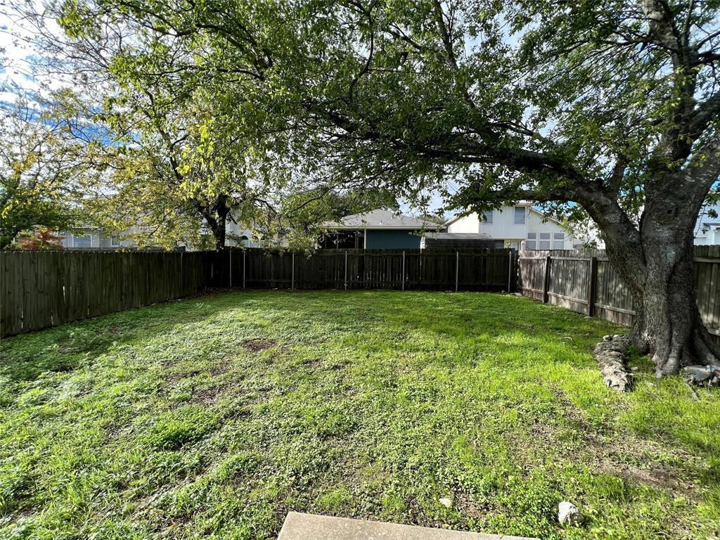 1157 Kentra Dr, Pflugerville, TX 78660