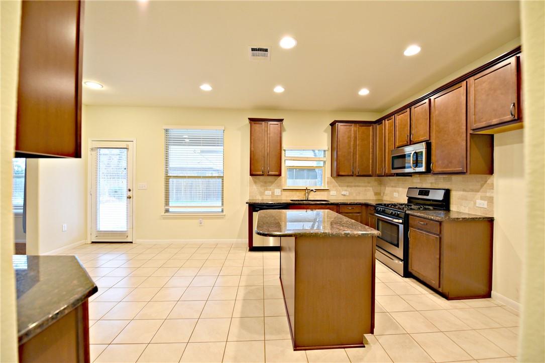 2445 Etta May Ln, Leander, TX 78641