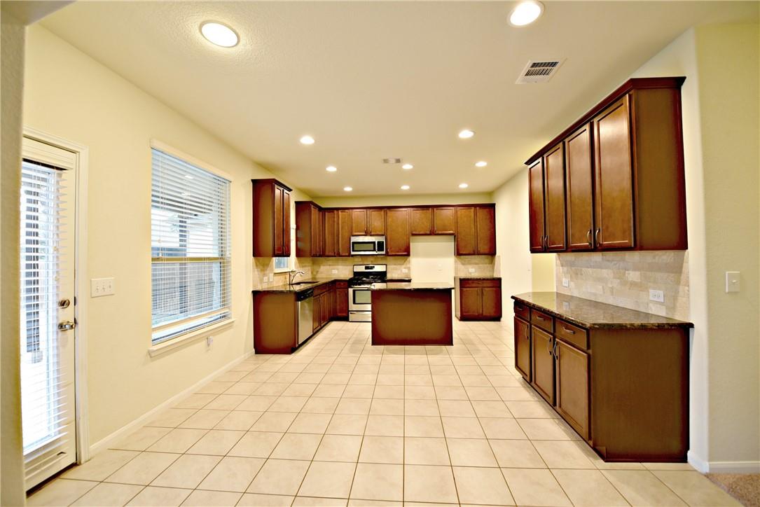 2445 Etta May Ln, Leander, TX 78641