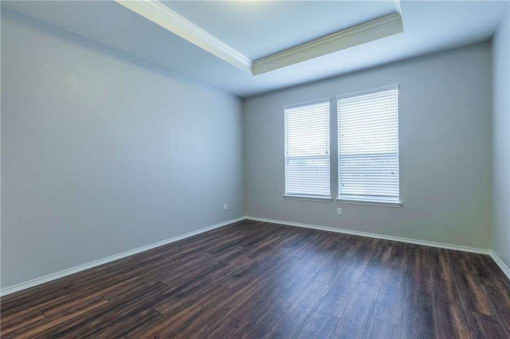 124 Thrasher Cv, Leander, TX 78641