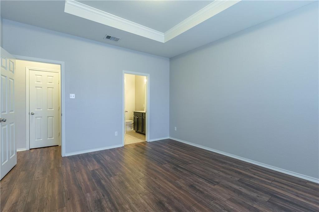 124 Thrasher Cv, Leander, TX 78641