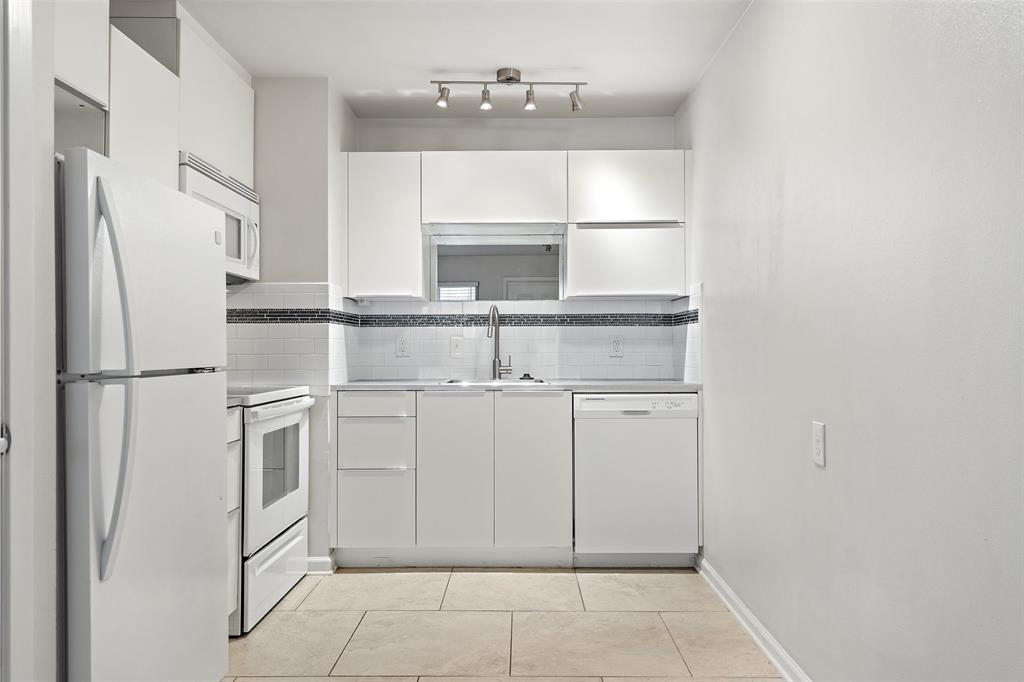 2404 Longview St # 105, Austin, TX 78705