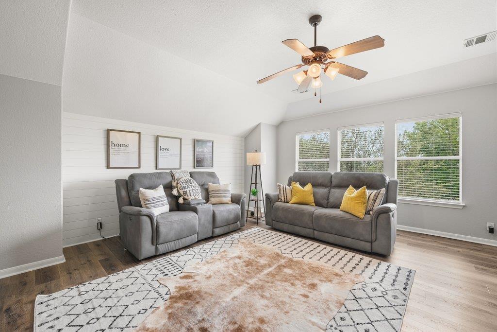540 Manchester Ln, Austin, TX 78737