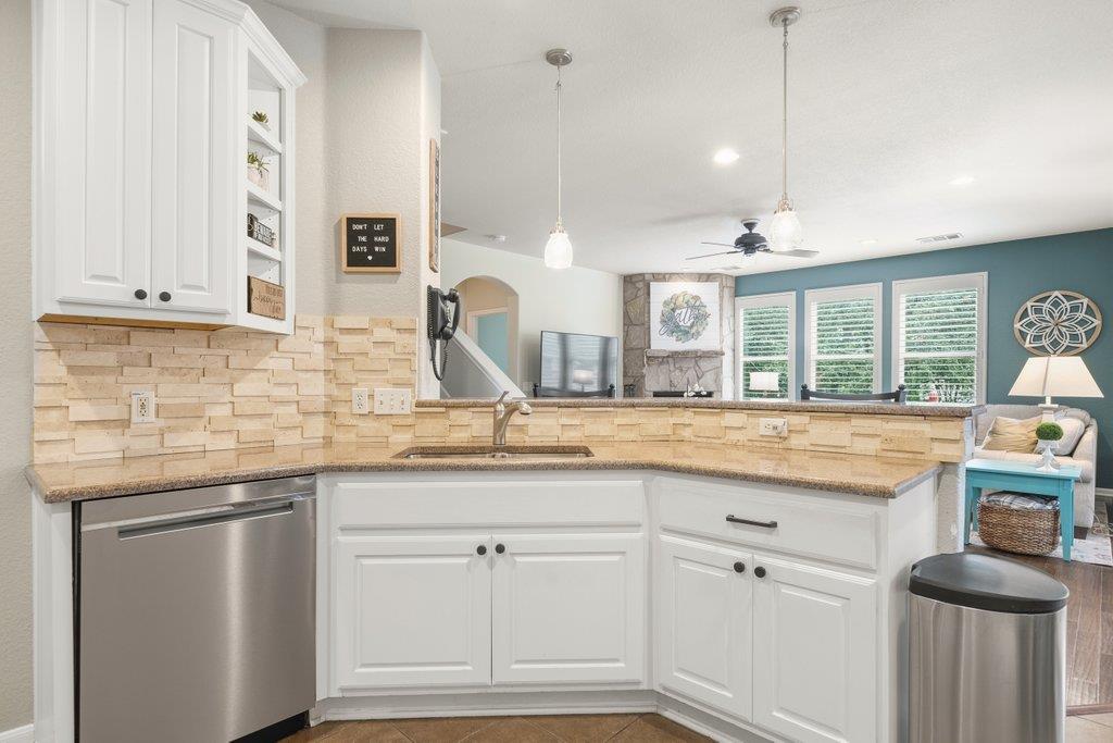 540 Manchester Ln, Austin, TX 78737