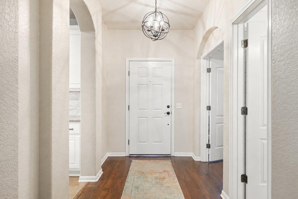 540 Manchester Ln, Austin, TX 78737