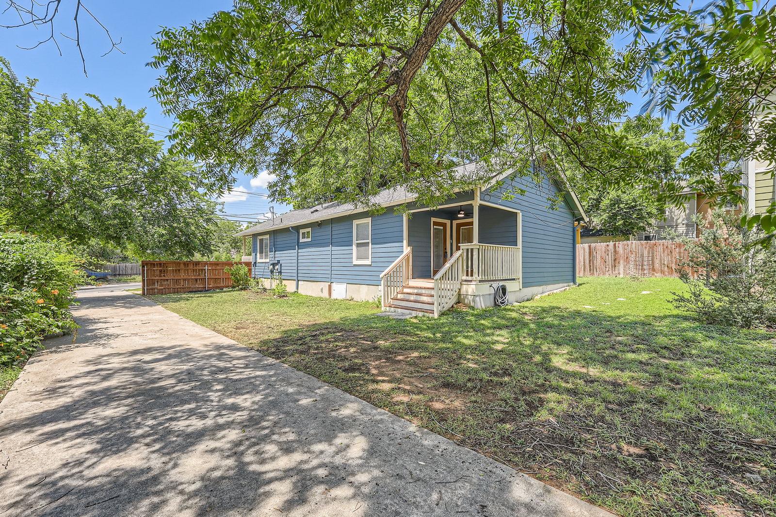 2929 E Martin Luther King Jr Blvd, Austin, TX 78702