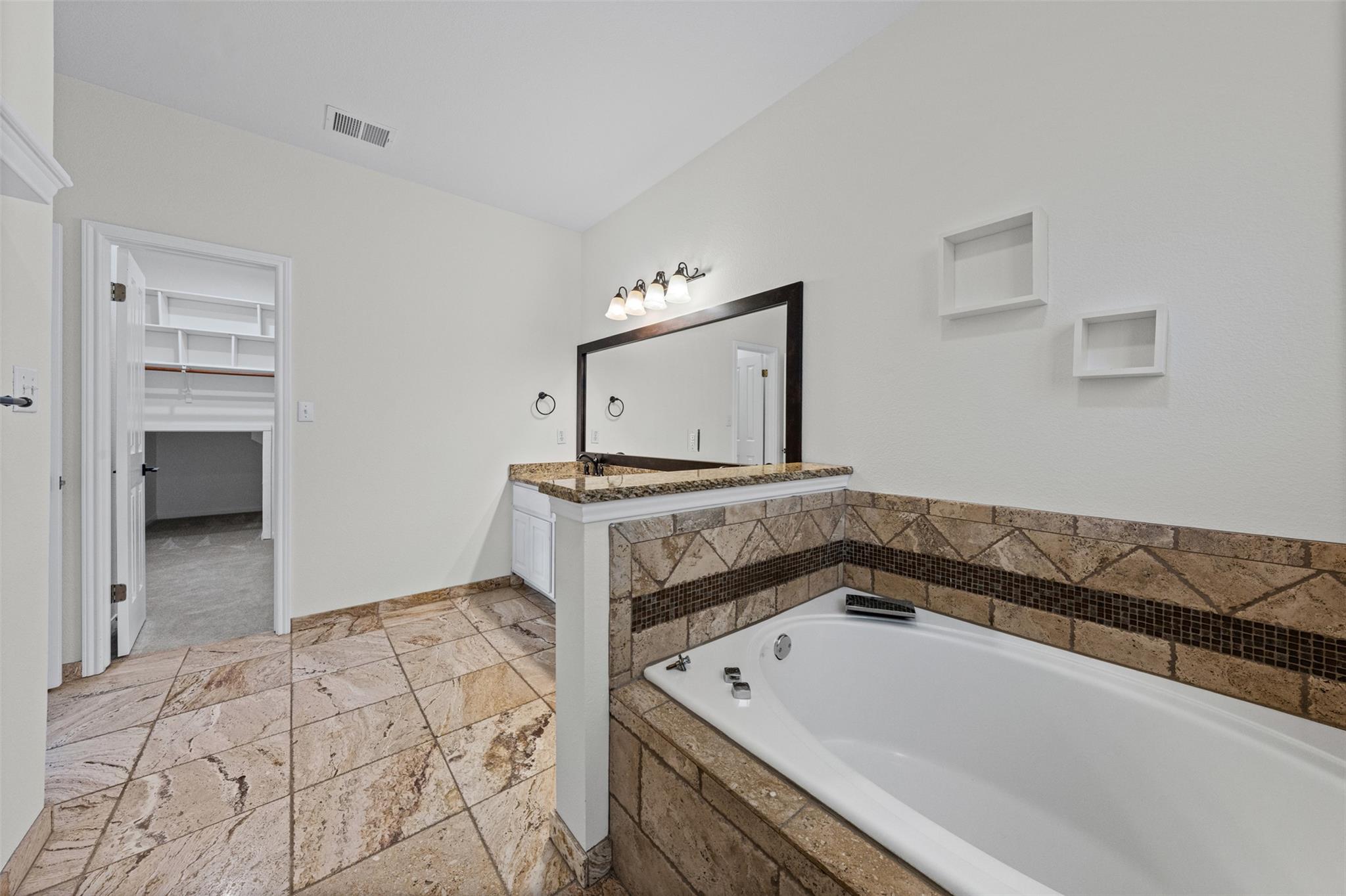 8820 Colberg Dr, Austin, TX 78749