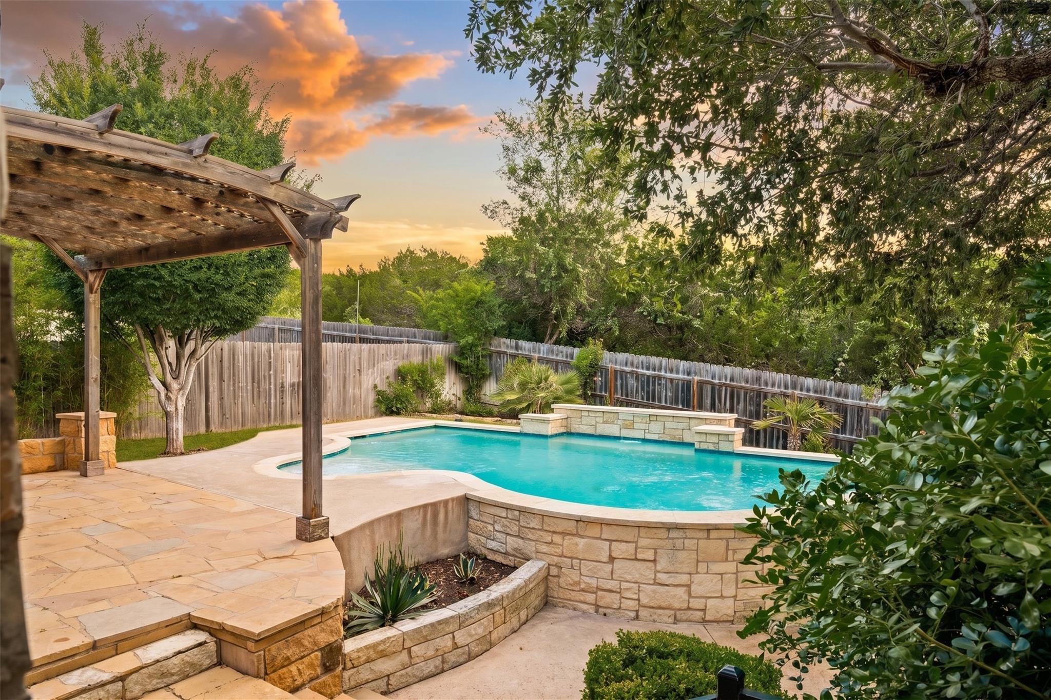 8820 Colberg Dr, Austin, TX 78749