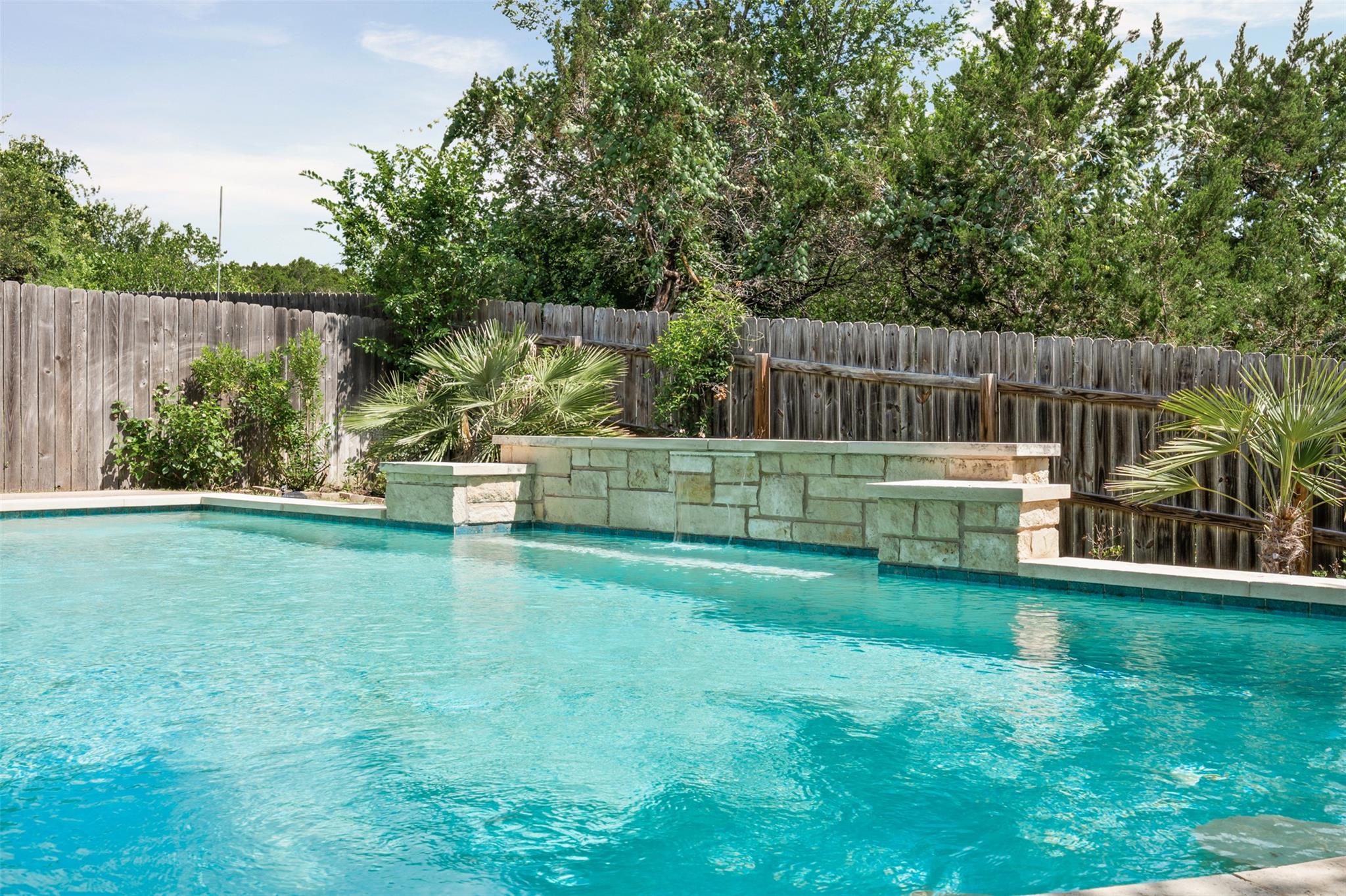 8820 Colberg Dr, Austin, TX 78749