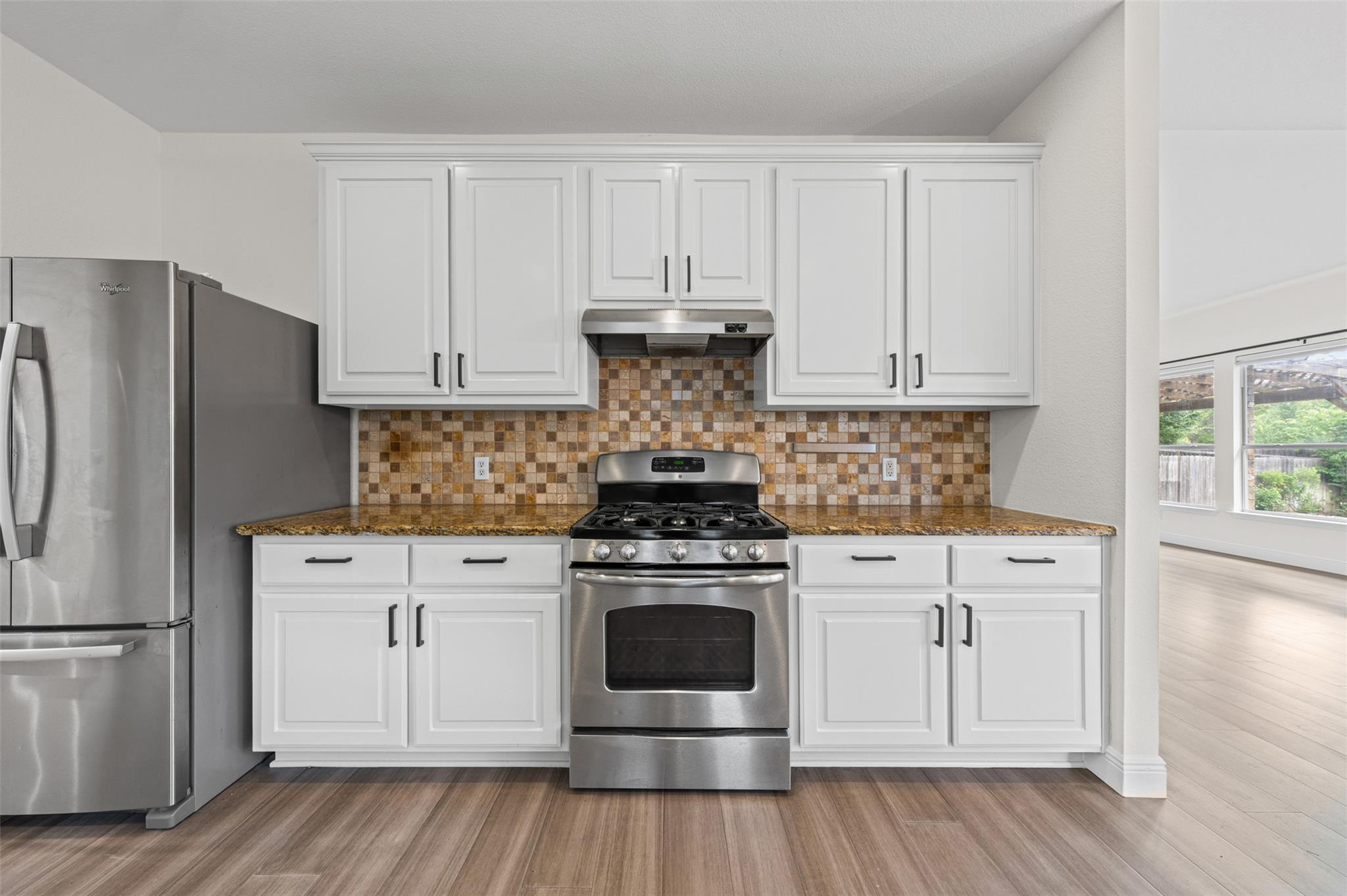 8820 Colberg Dr, Austin, TX 78749