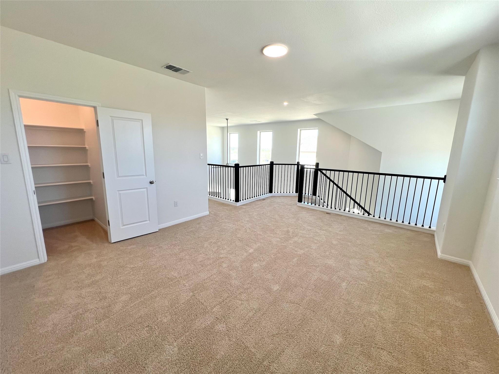 141 White Horses Dr, Kyle, TX 78640