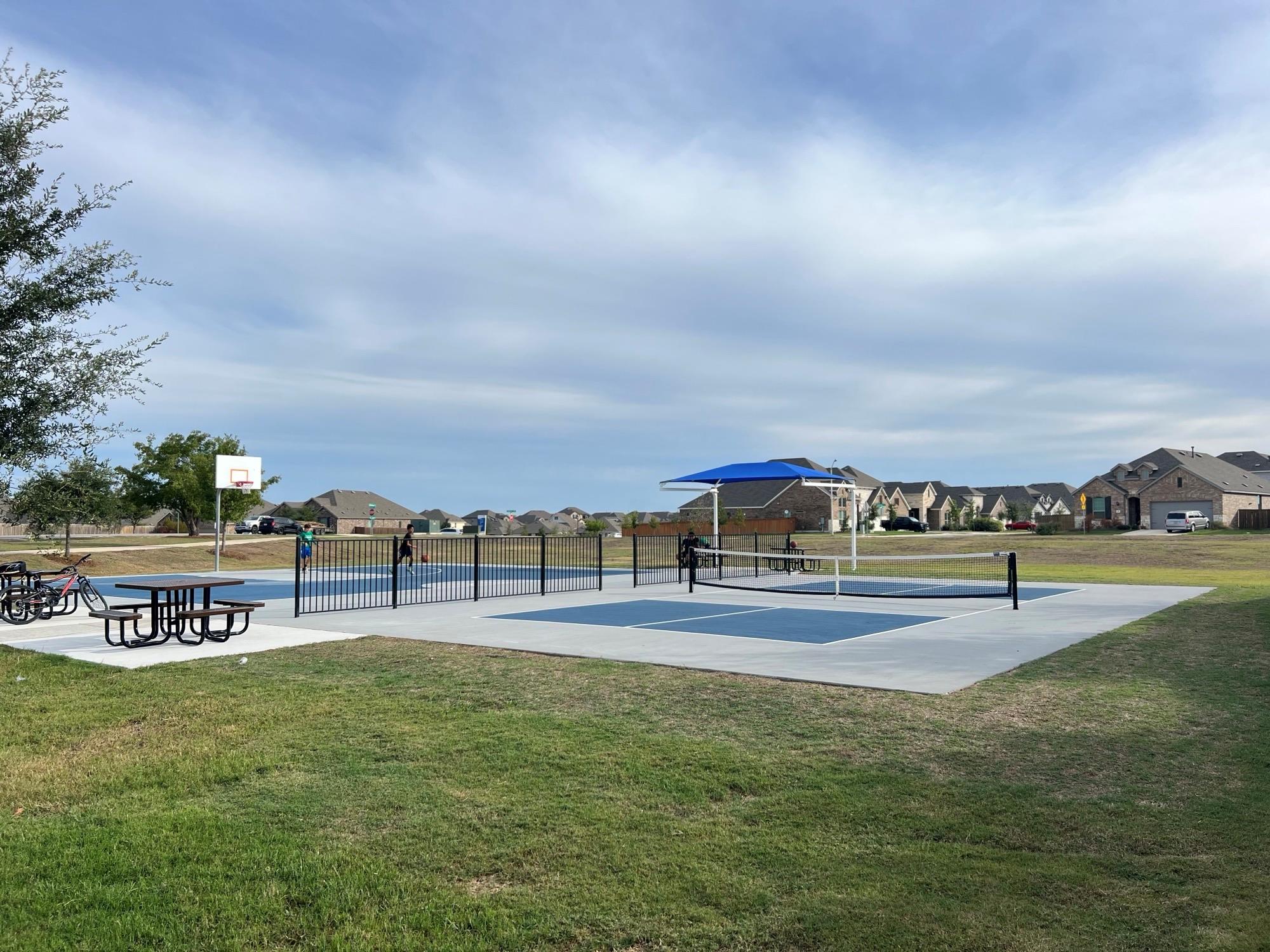 141 White Horses Dr, Kyle, TX 78640