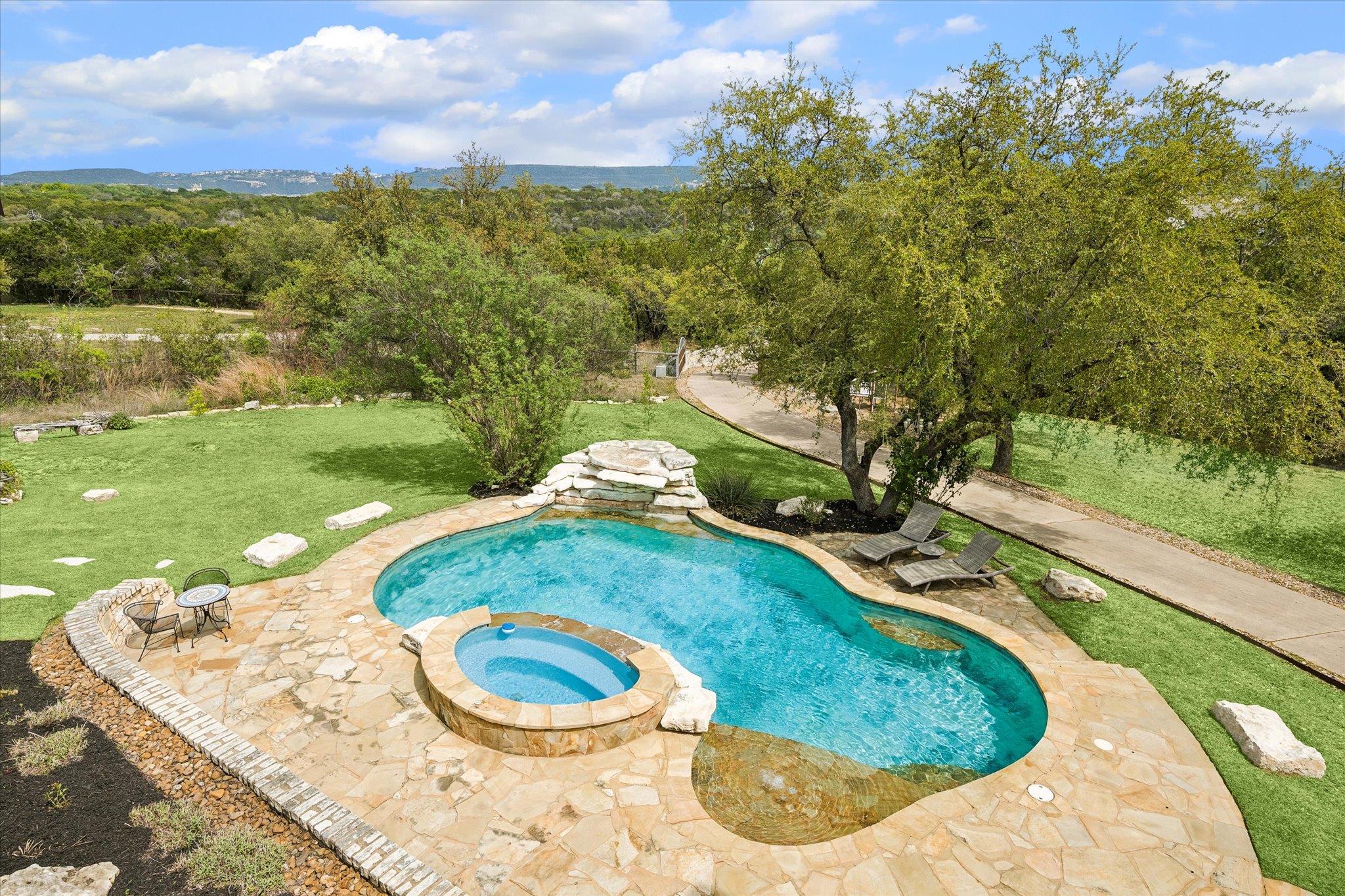 4004A Cloudy Ridge Rd, Austin, TX 78734