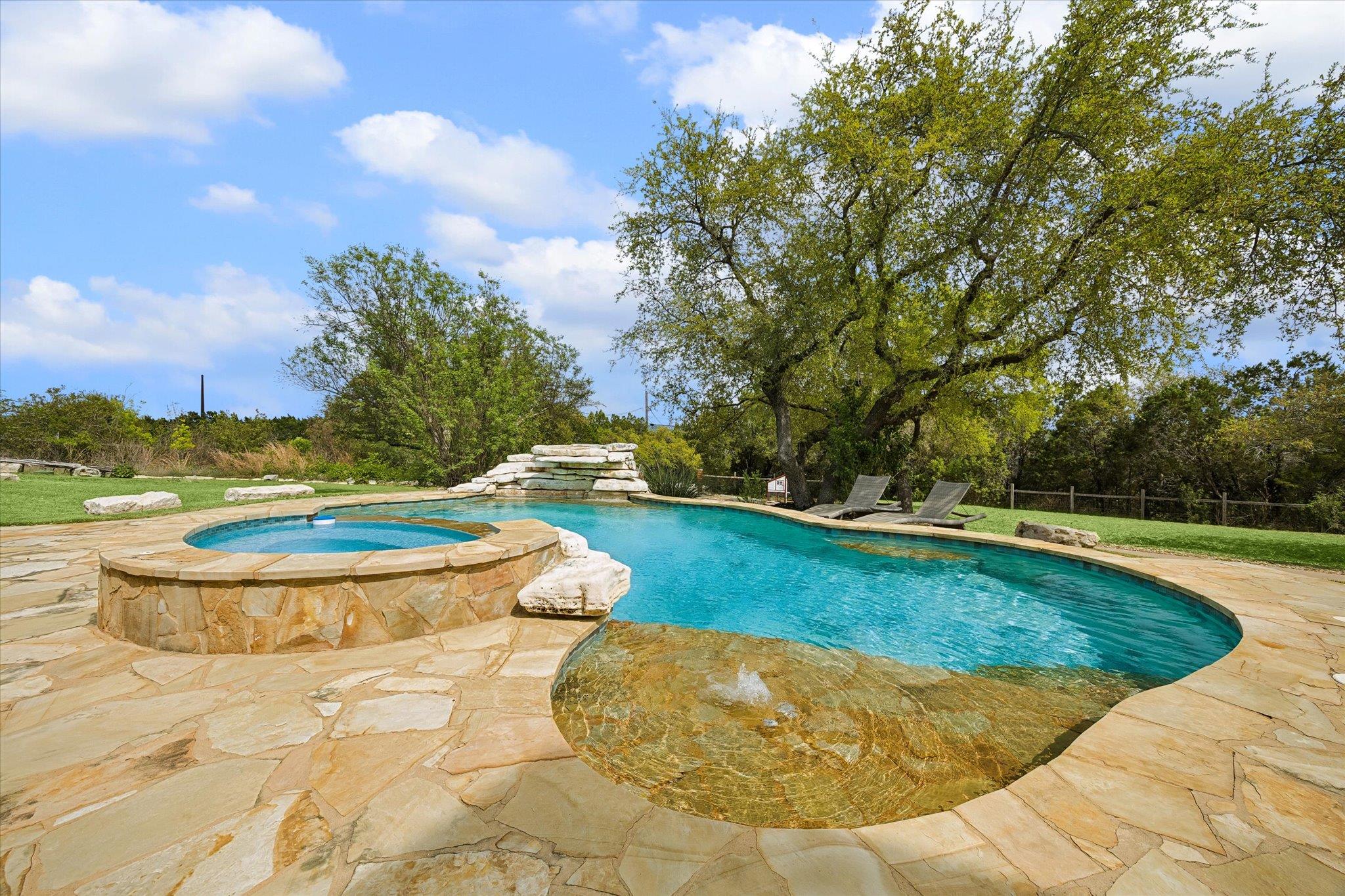 4004A Cloudy Ridge Rd, Austin, TX 78734
