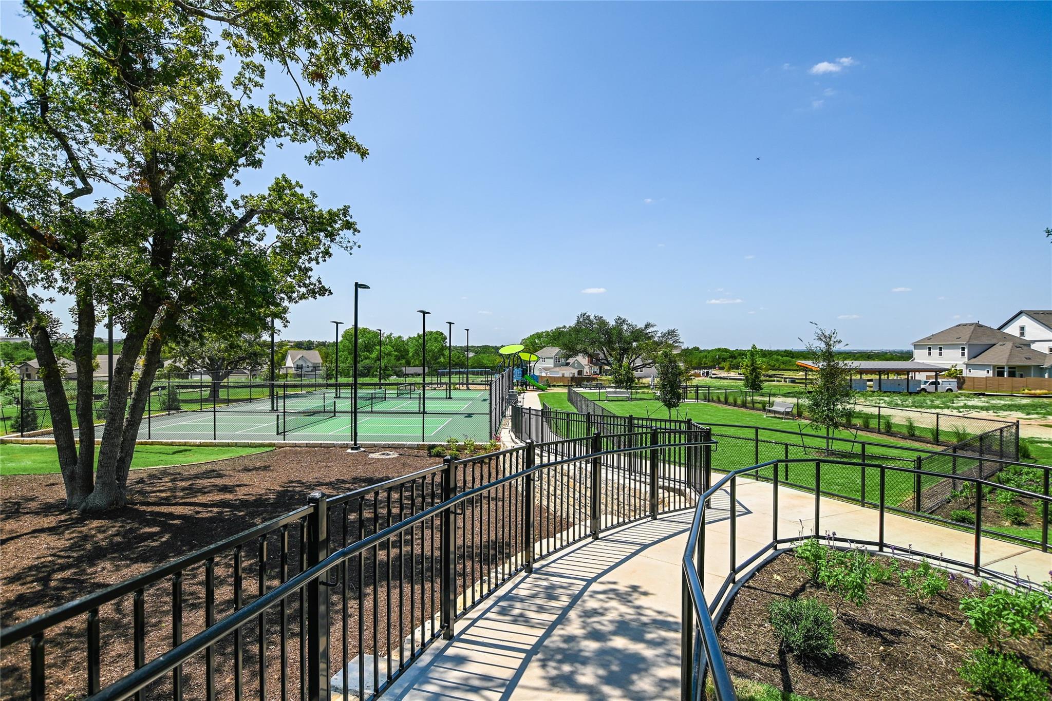 1432 Venus Cir # 4, Round Rock, TX 78664