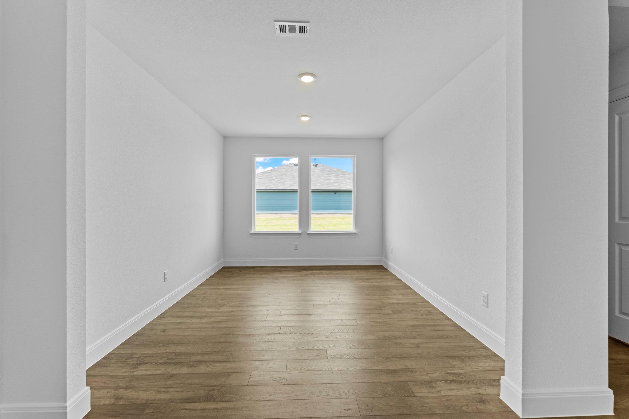 137 Union Pacific Dr, Cedar Creek, TX 78612