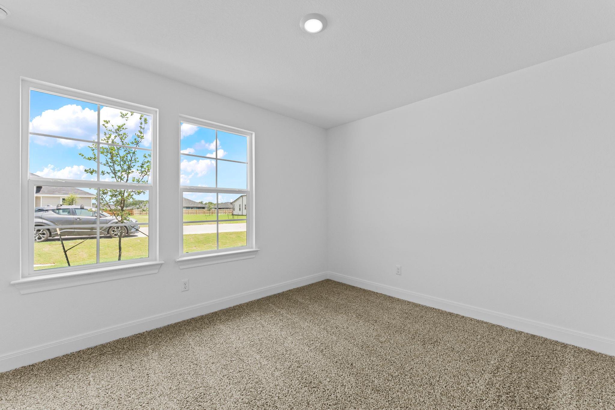 137 Union Pacific Dr, Cedar Creek, TX 78612