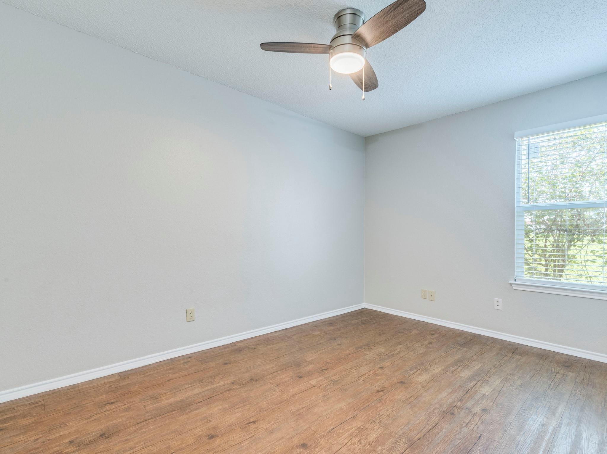1110 Hyridge St, Round Rock, TX 78664