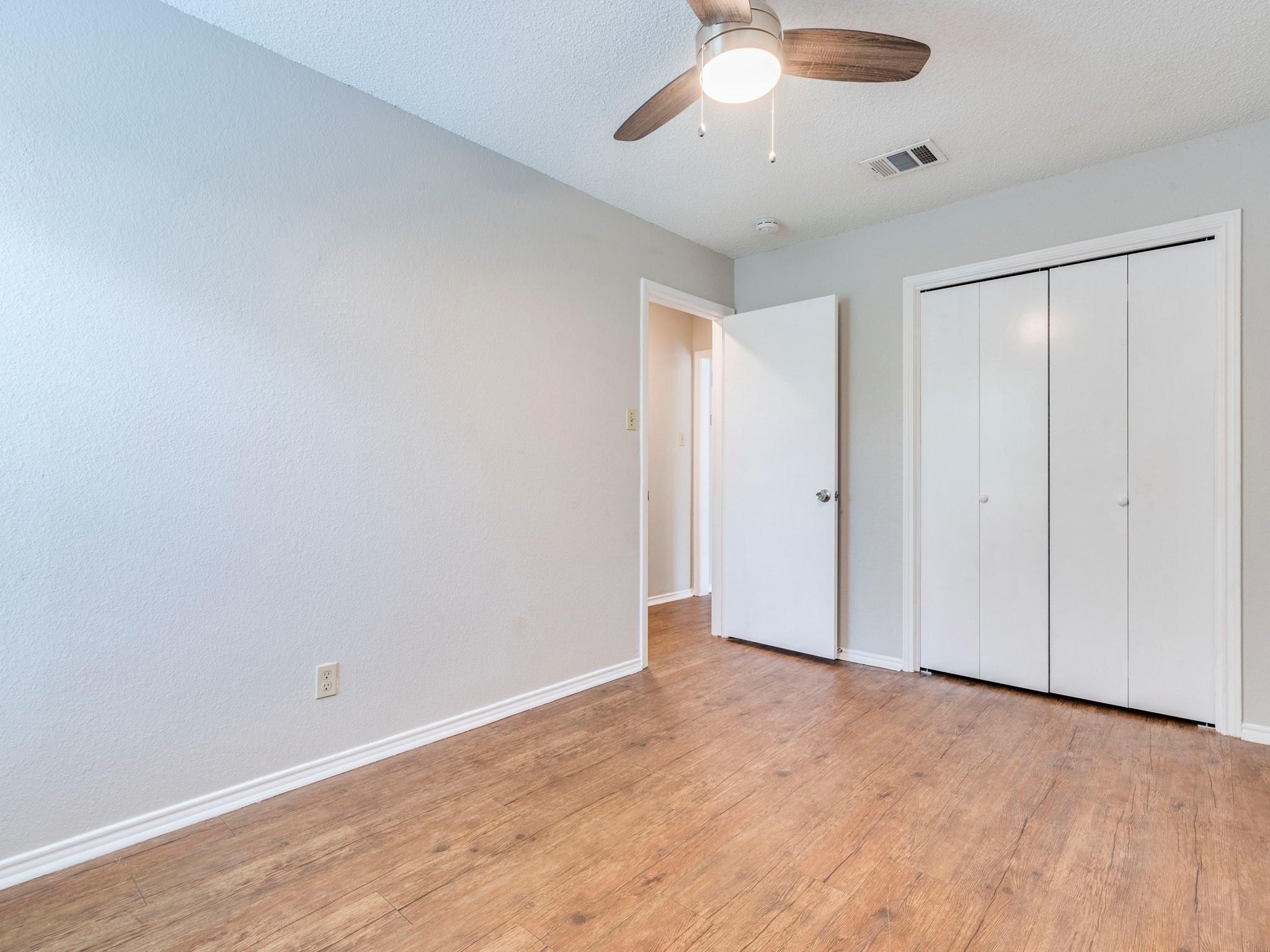 1110 Hyridge St, Round Rock, TX 78664
