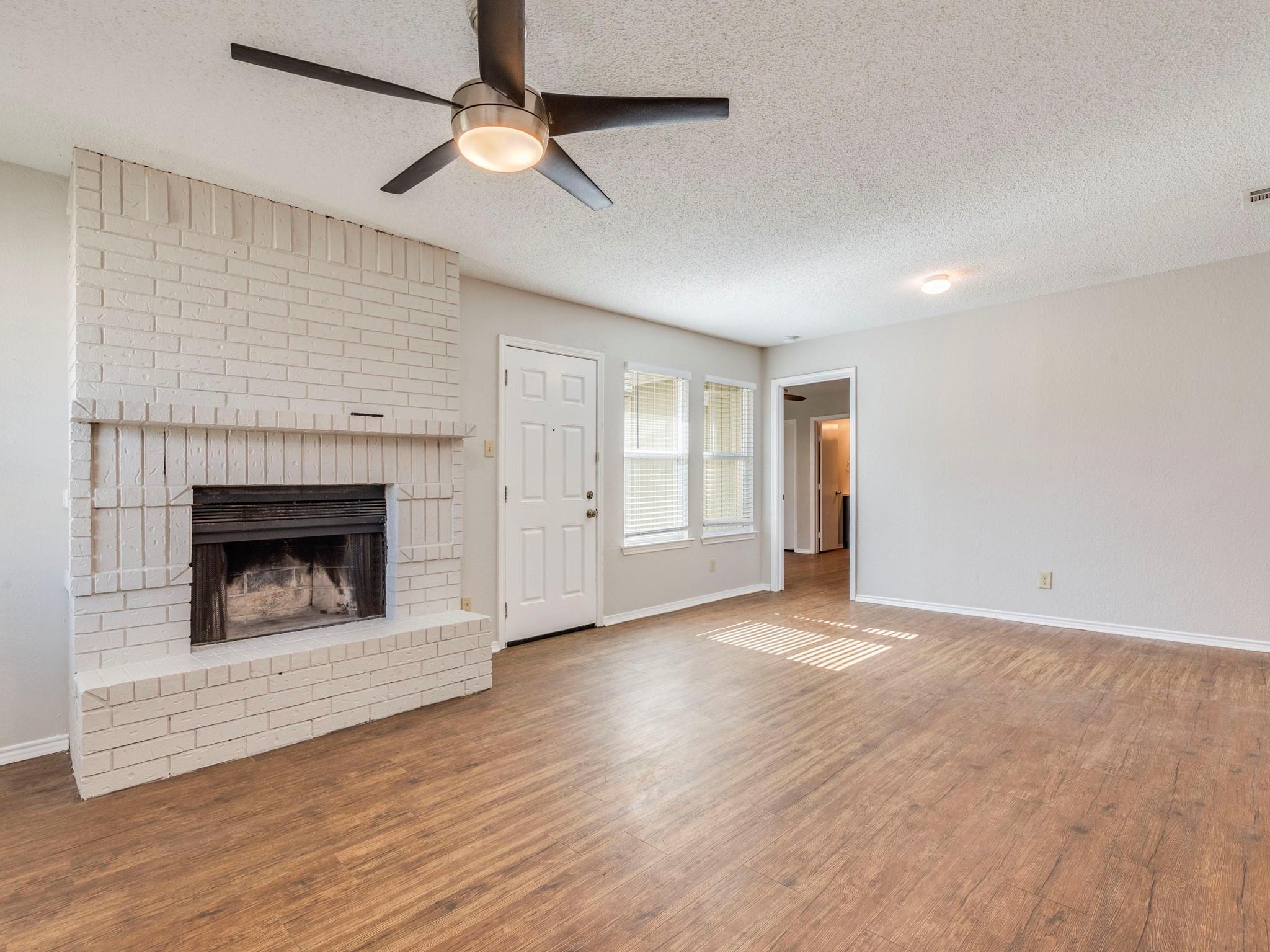 1110 Hyridge St, Round Rock, TX 78664