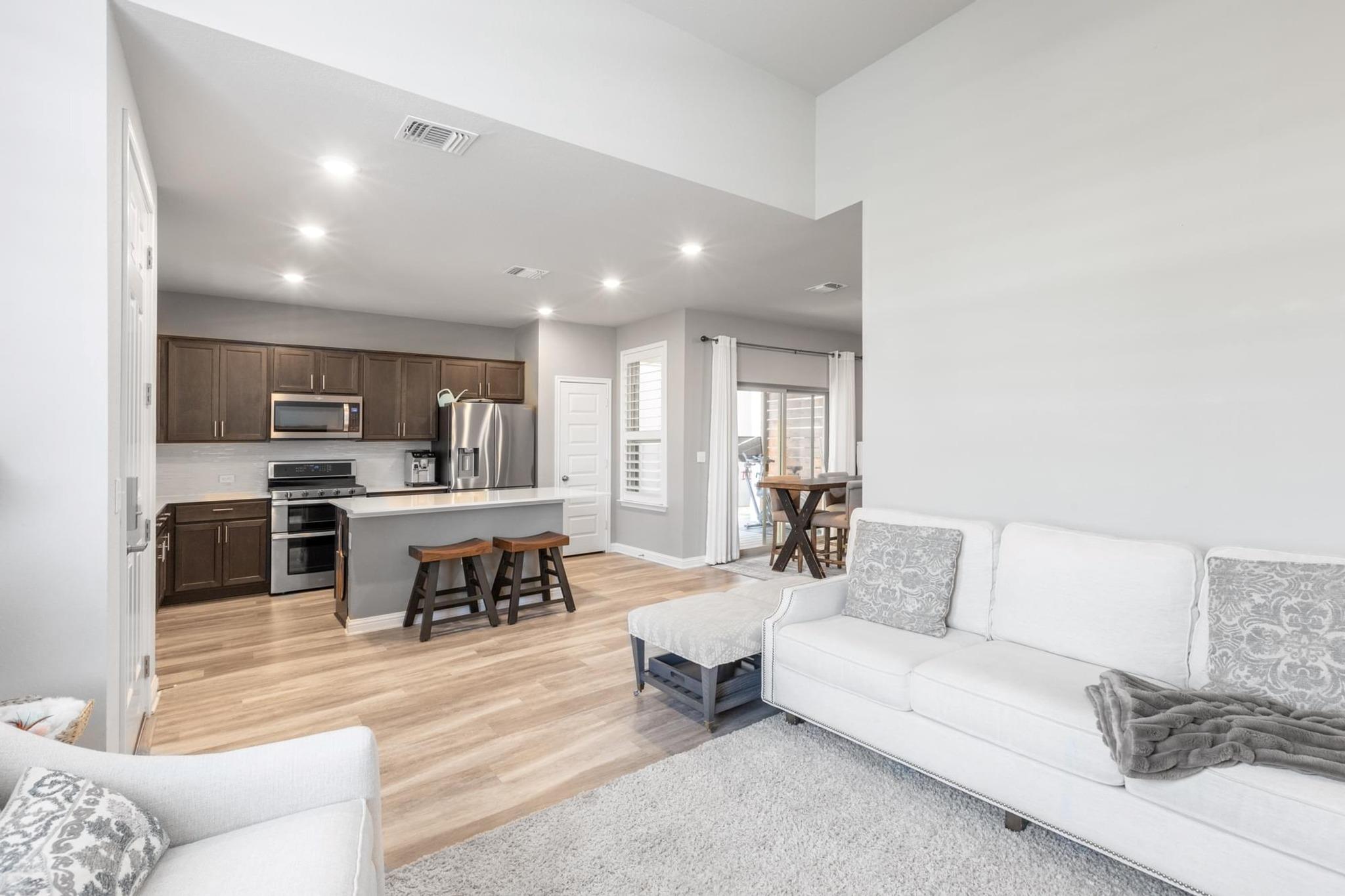 7801 Frida Bnd, Austin, TX 78744
