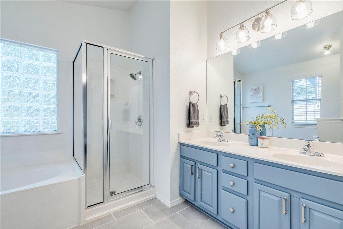 2912 Lynnbrook Dr, Austin, TX 78748
