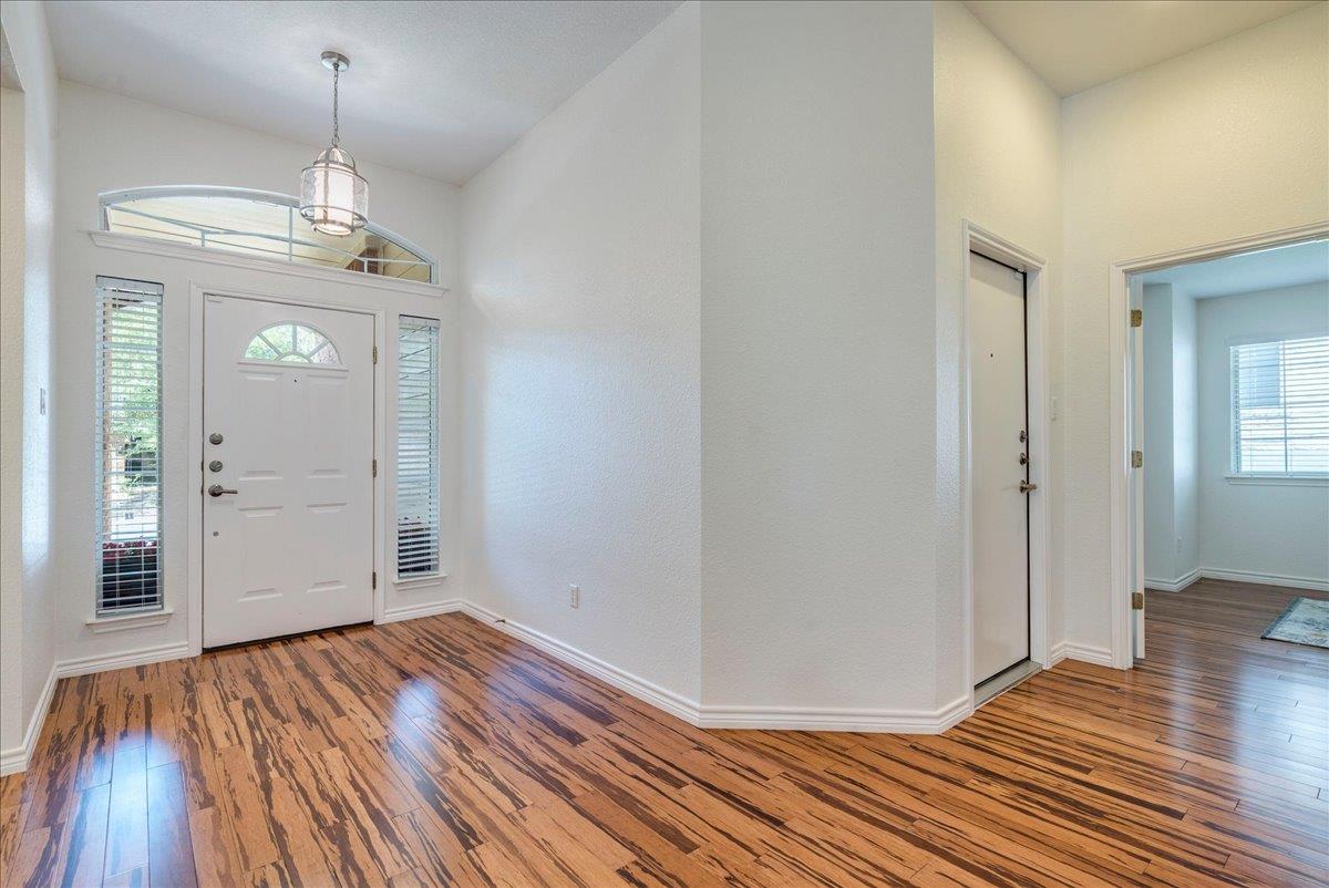 2912 Lynnbrook Dr, Austin, TX 78748
