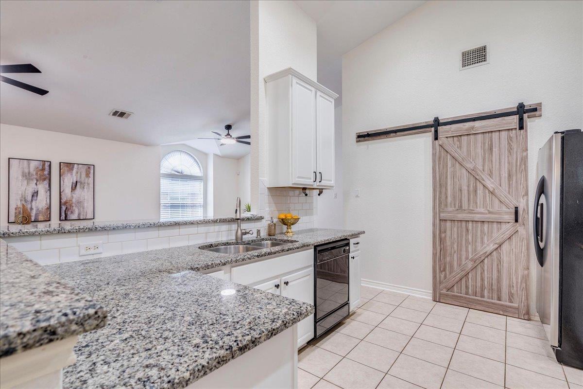 2912 Lynnbrook Dr, Austin, TX 78748