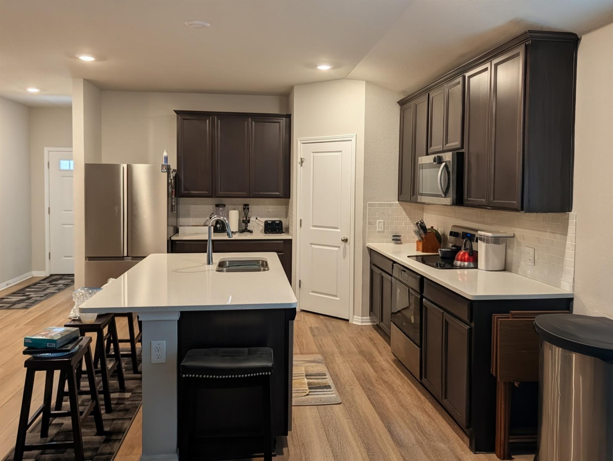 1015 Bluejack Way, Hutto, TX 78634