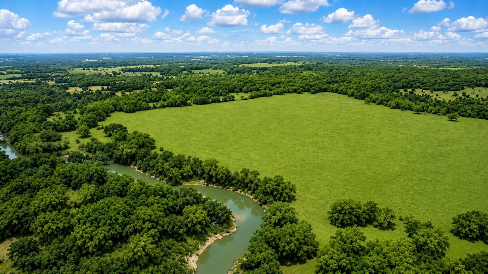 Luling, TX 78648
