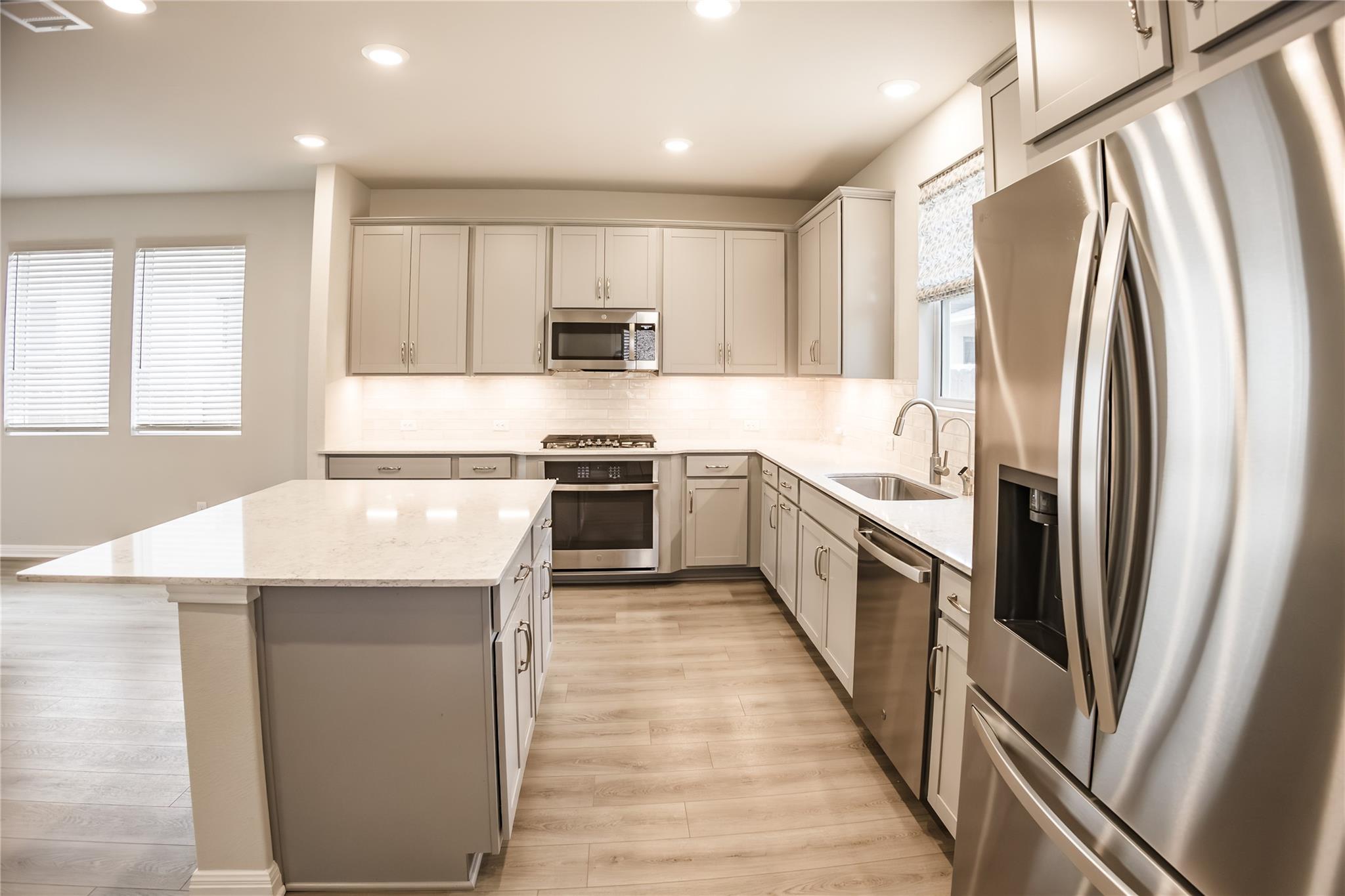 120 Baron Von Gator Dr, San Marcos, TX 78666