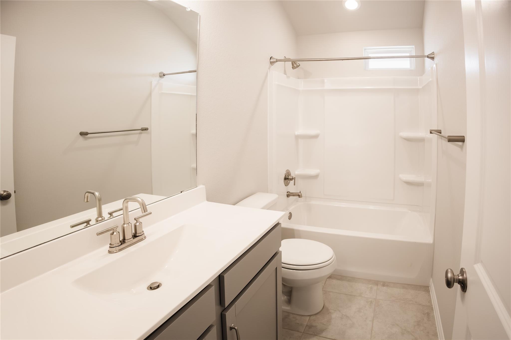 120 Baron Von Gator Dr, San Marcos, TX 78666