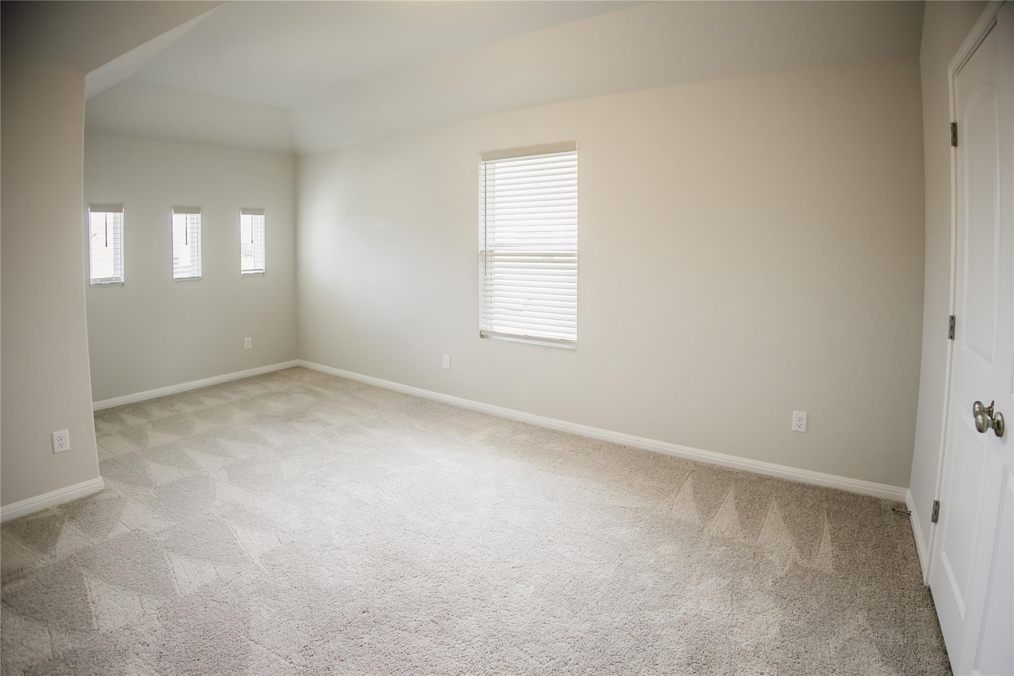 120 Baron Von Gator Dr, San Marcos, TX 78666