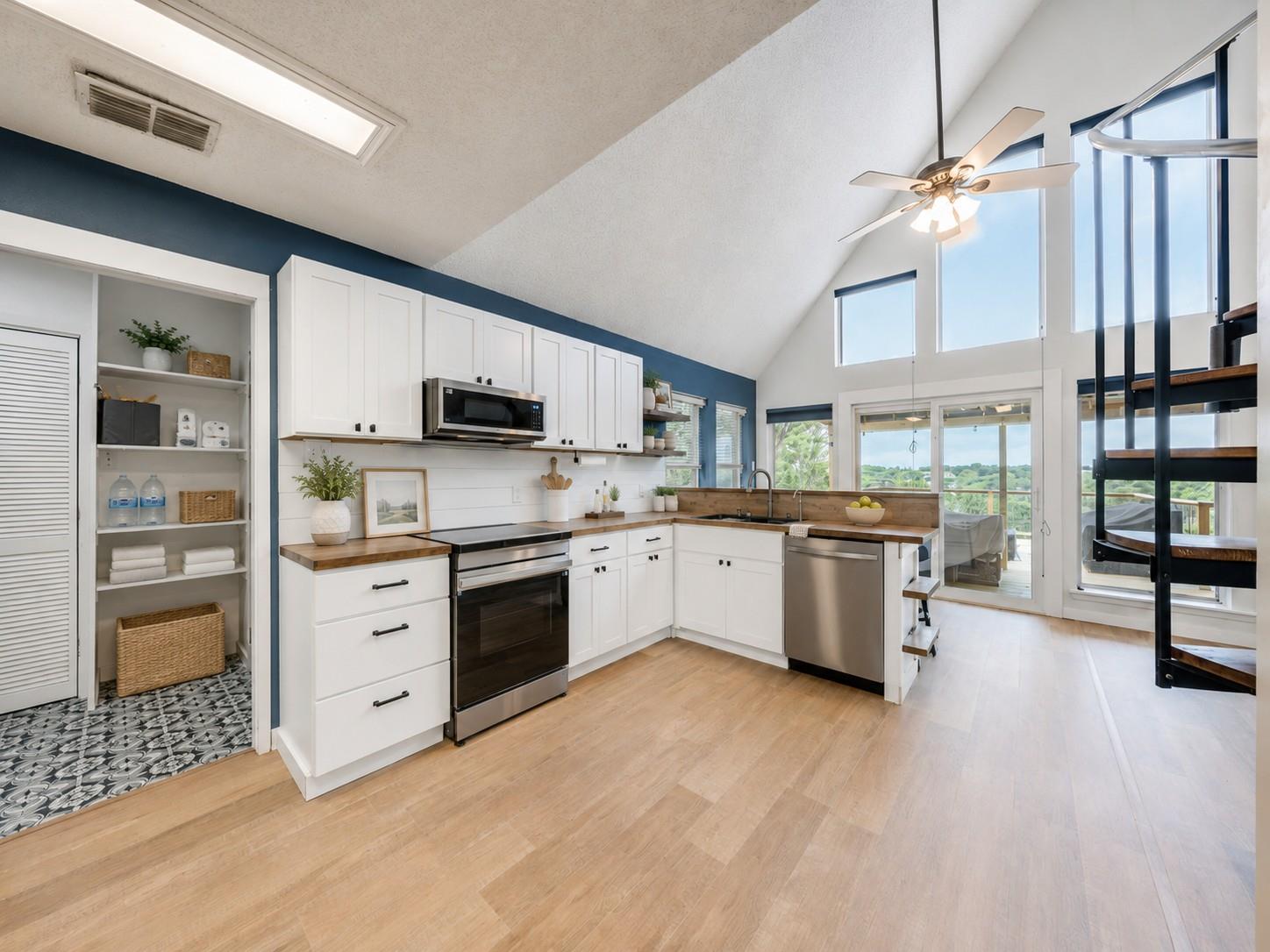 373 Treasure Hills Rd, Kerrville, TX 78028