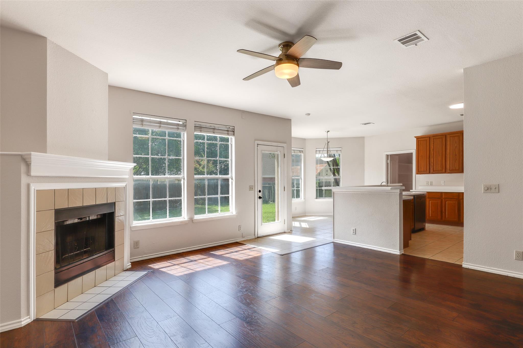 1204 Stepp Bnd, Cedar Park, TX 78613