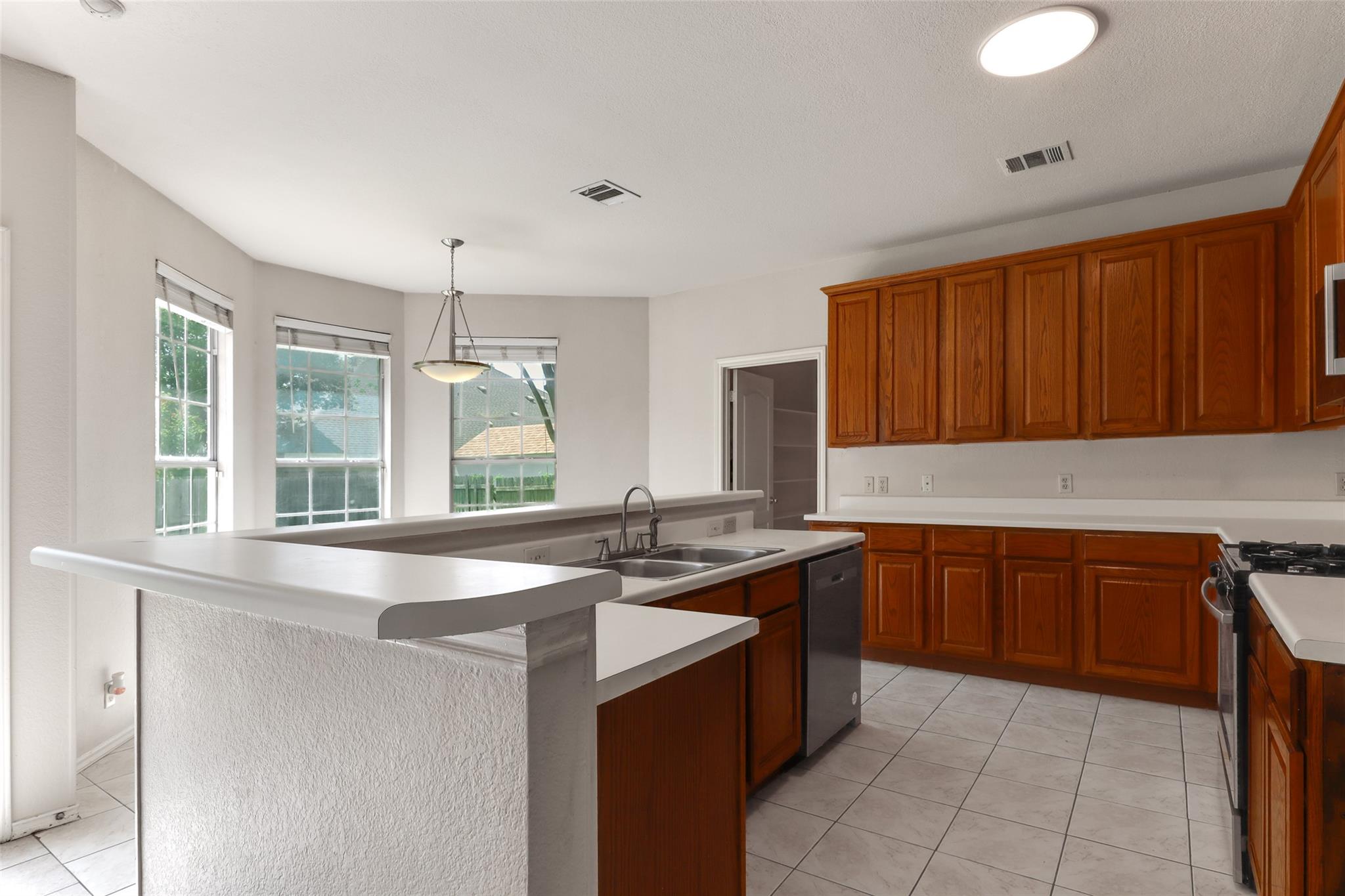 1204 Stepp Bnd, Cedar Park, TX 78613