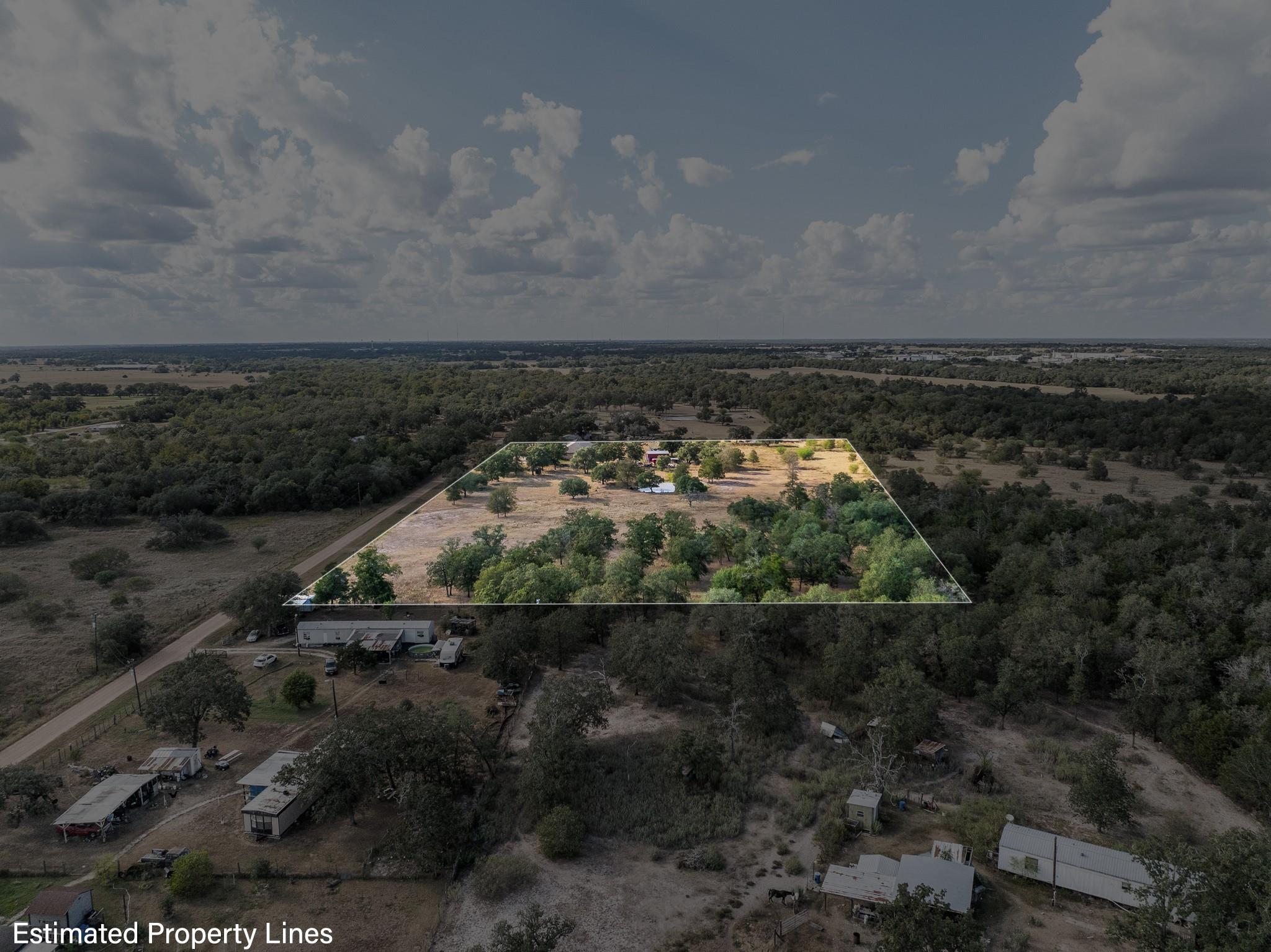 1102 Private Road 2332, Giddings, TX 78942