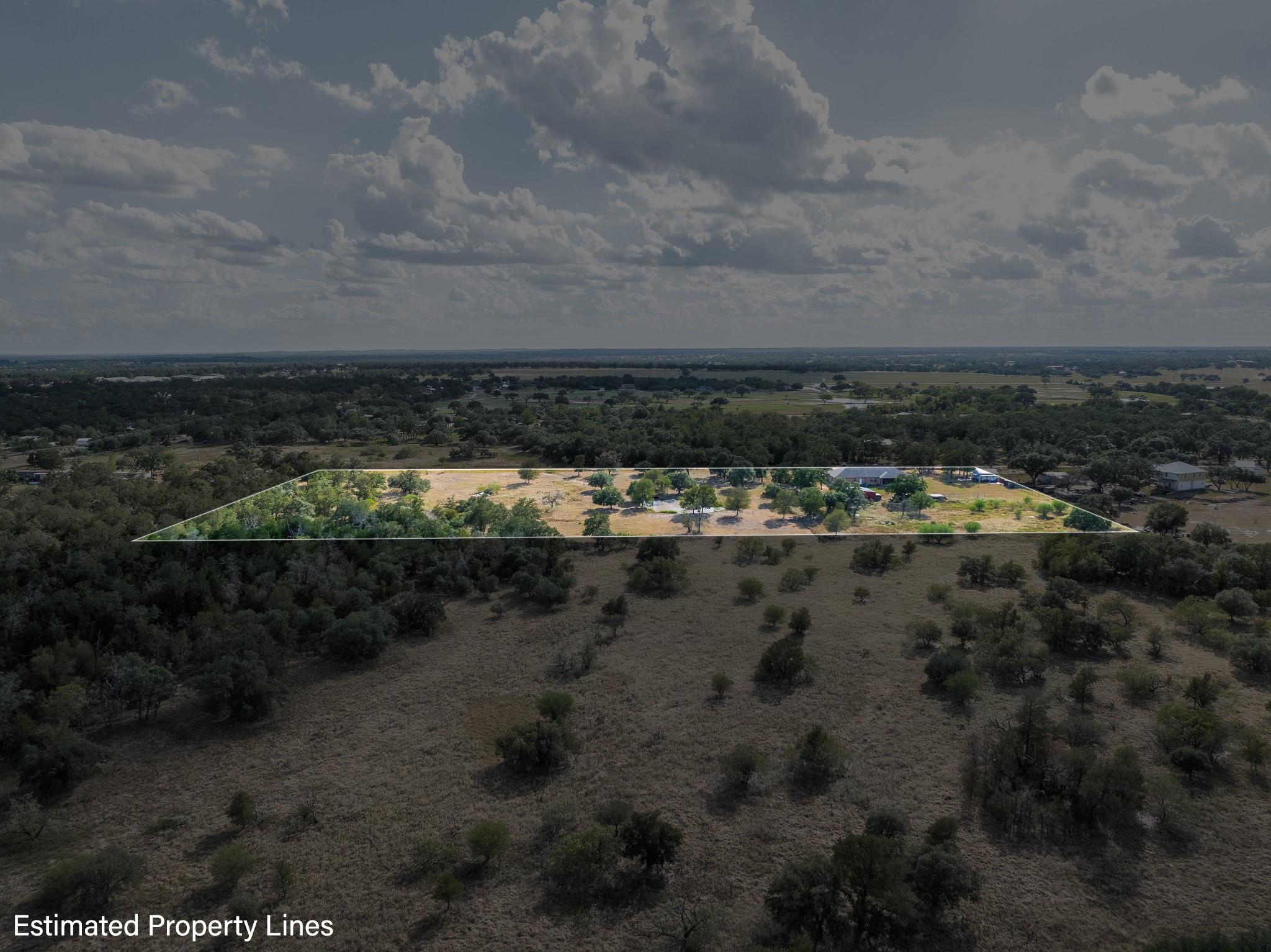 1102 Private Road 2332, Giddings, TX 78942