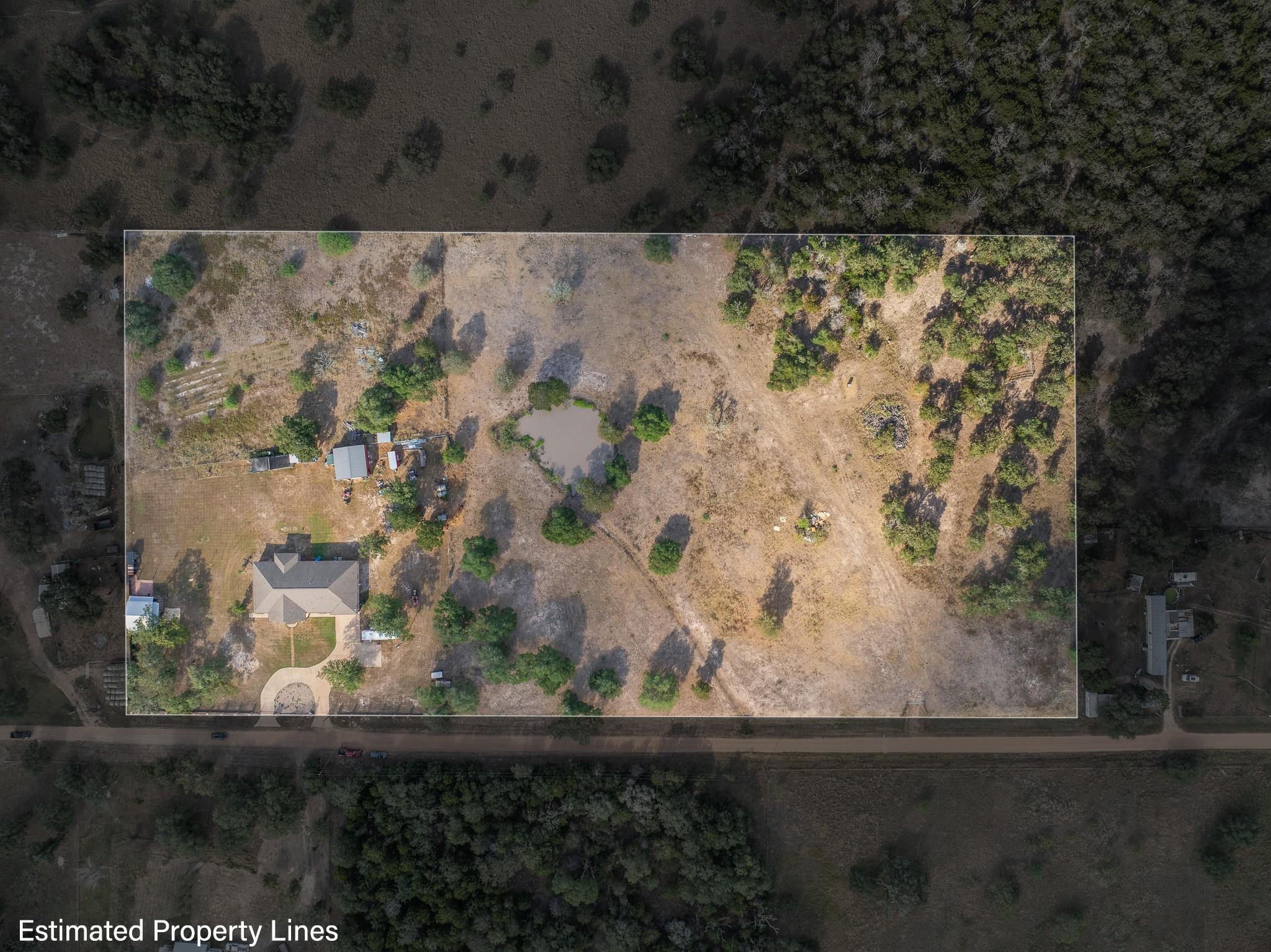 1102 Private Road 2332, Giddings, TX 78942