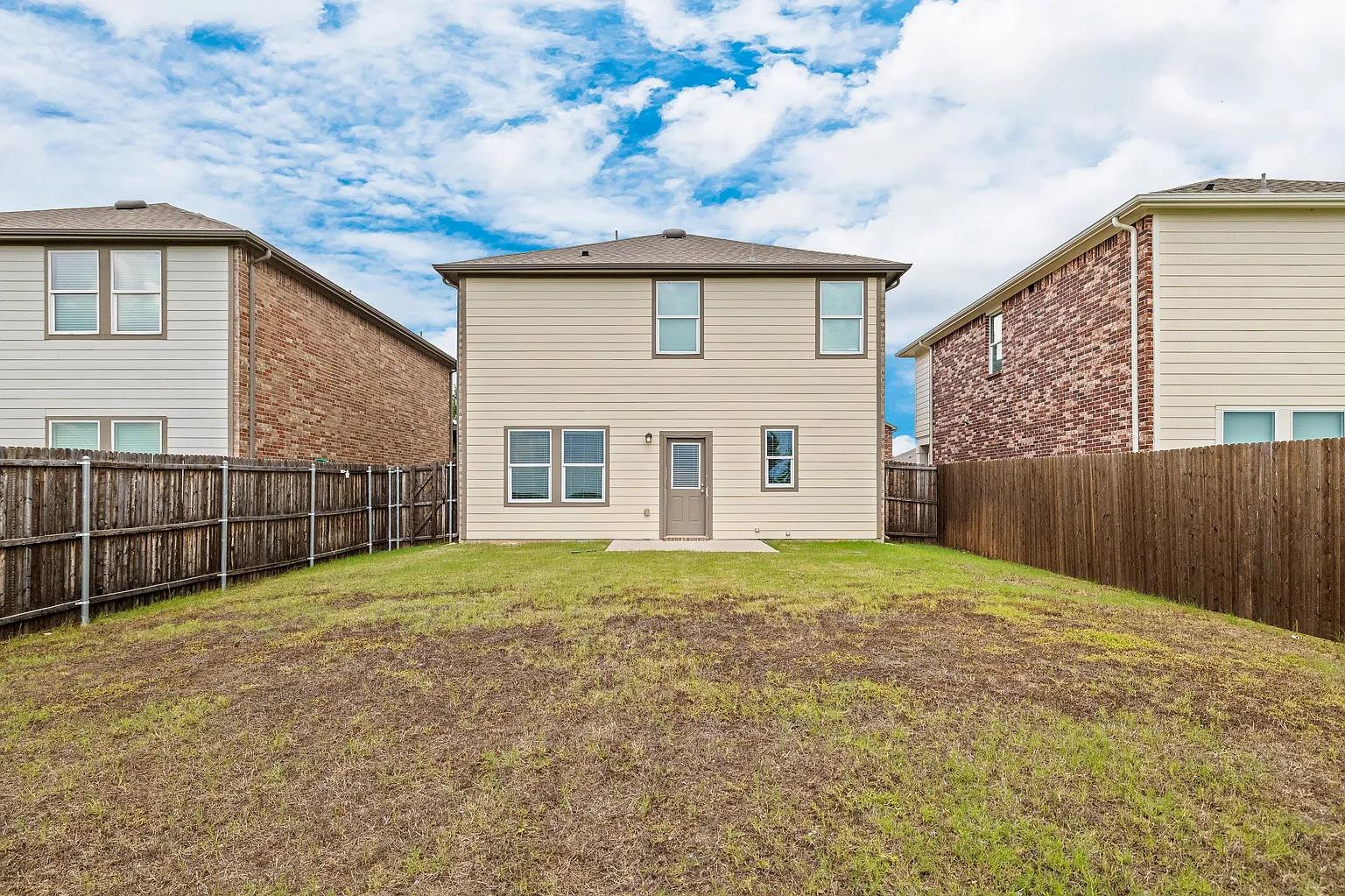 1816 Chapel Hill Rd, Princeton, TX 75407