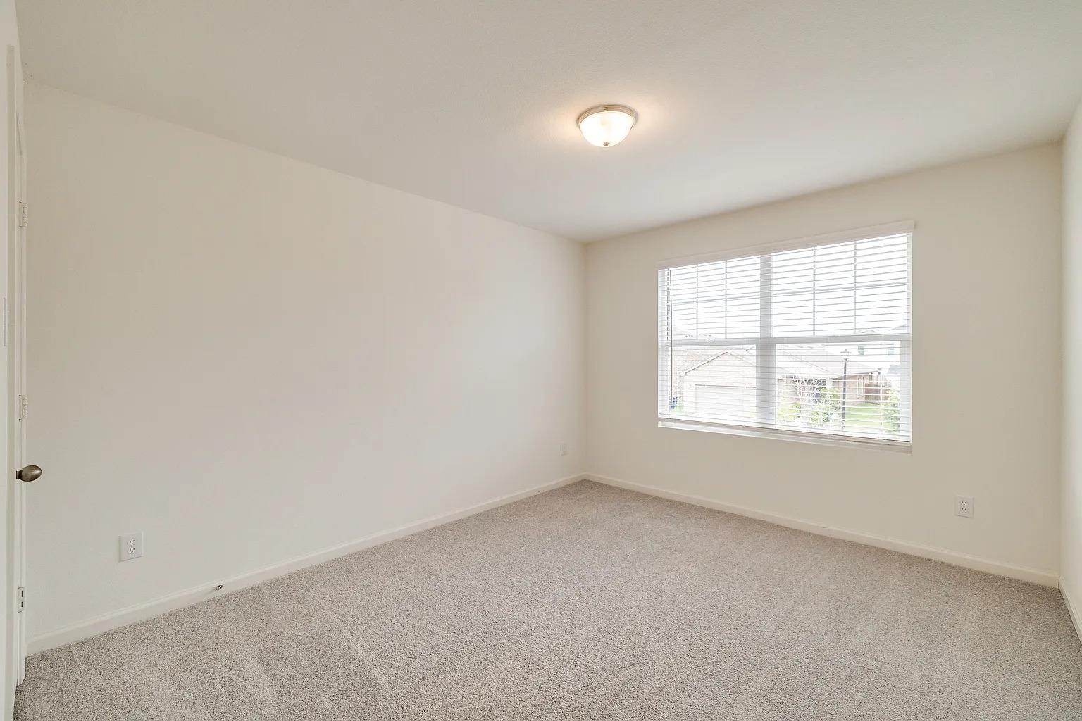 1816 Chapel Hill Rd, Princeton, TX 75407
